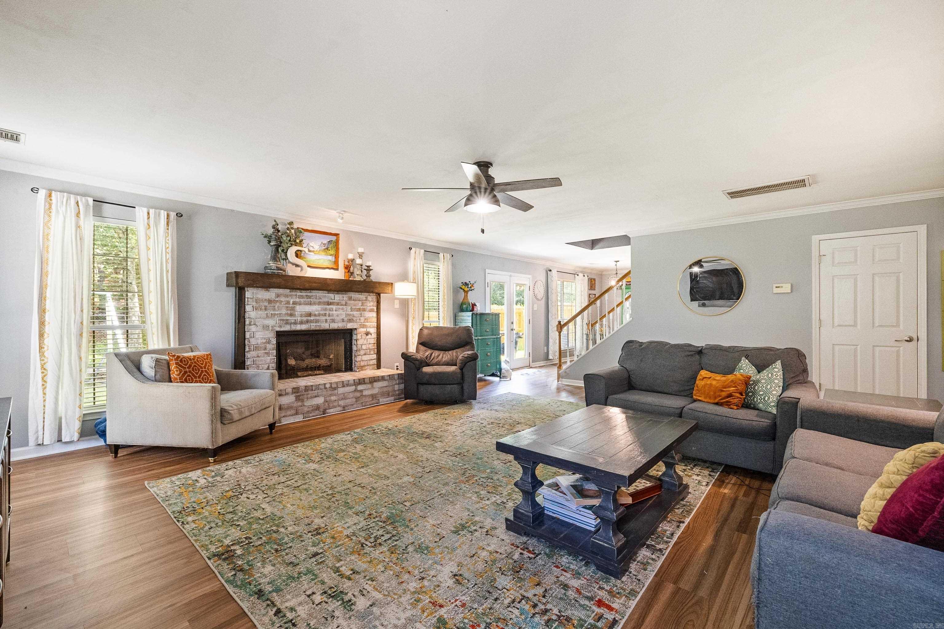 RIVER OAKS - Residential