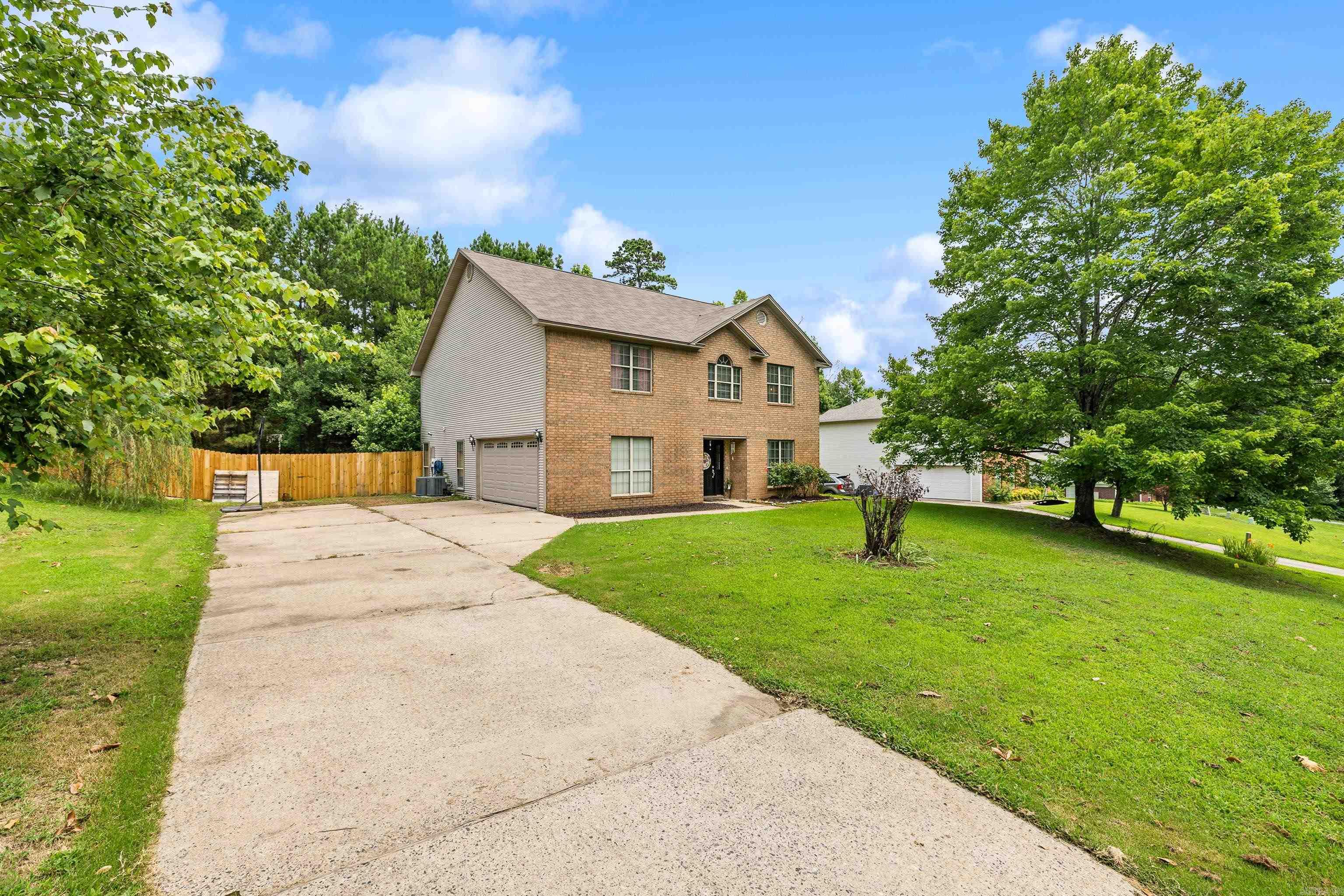 RIVER OAKS - Residential