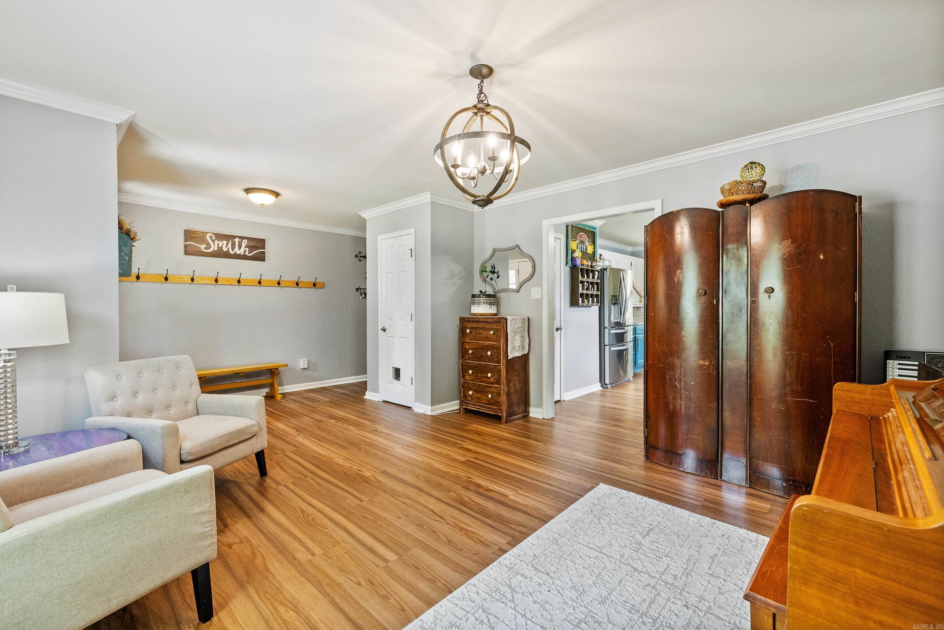 RIVER OAKS - Residential