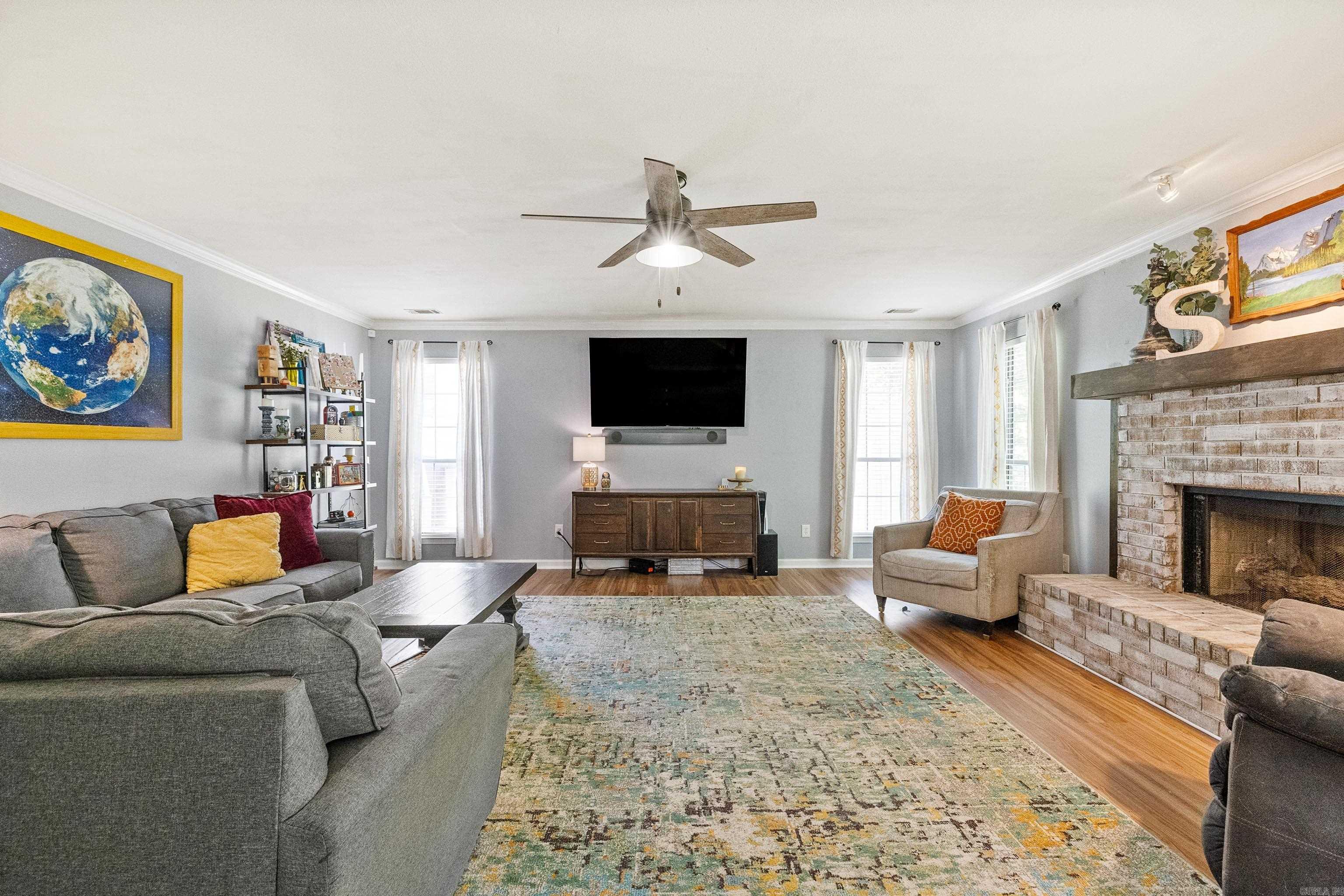 RIVER OAKS - Residential