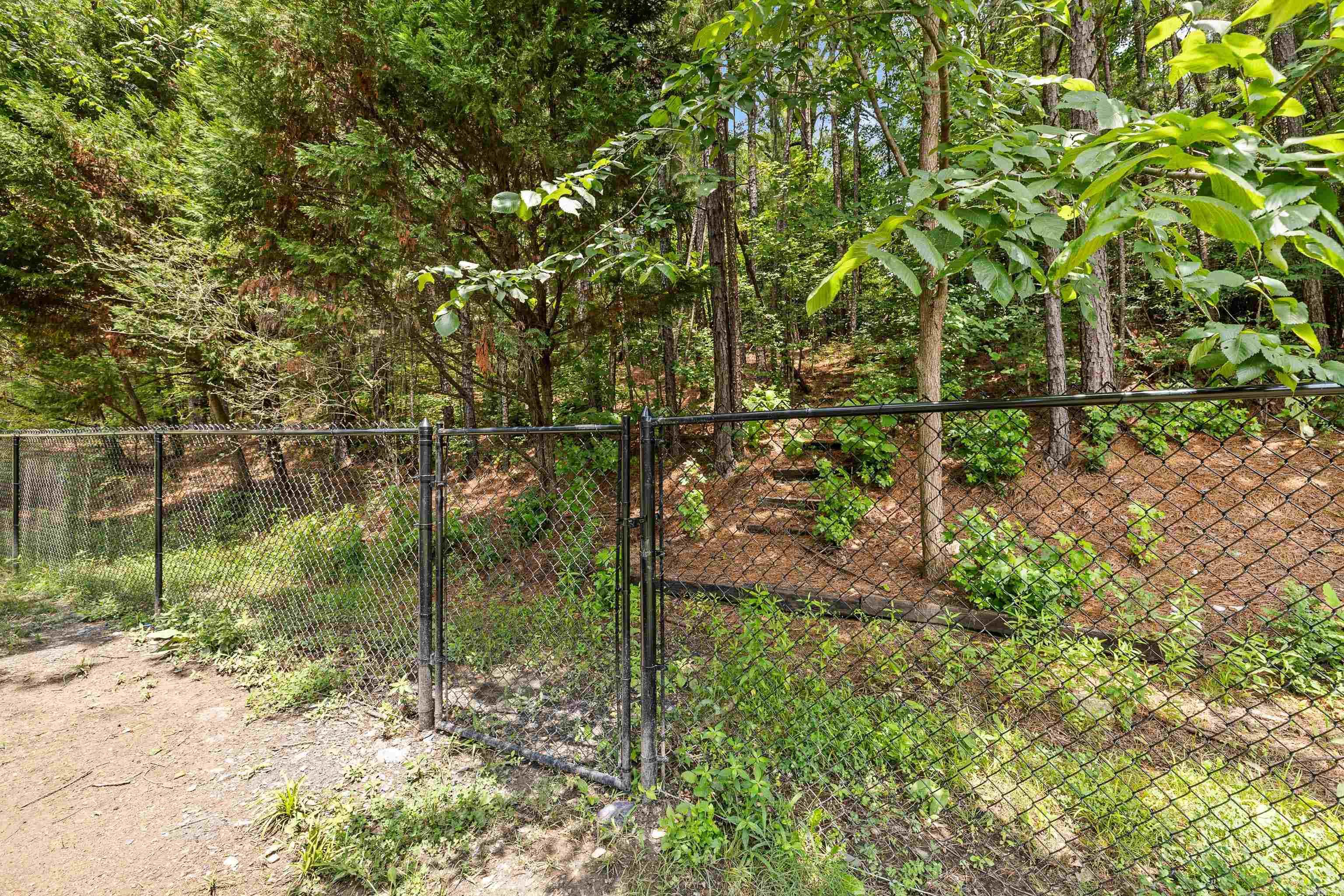 RIVER OAKS - Residential