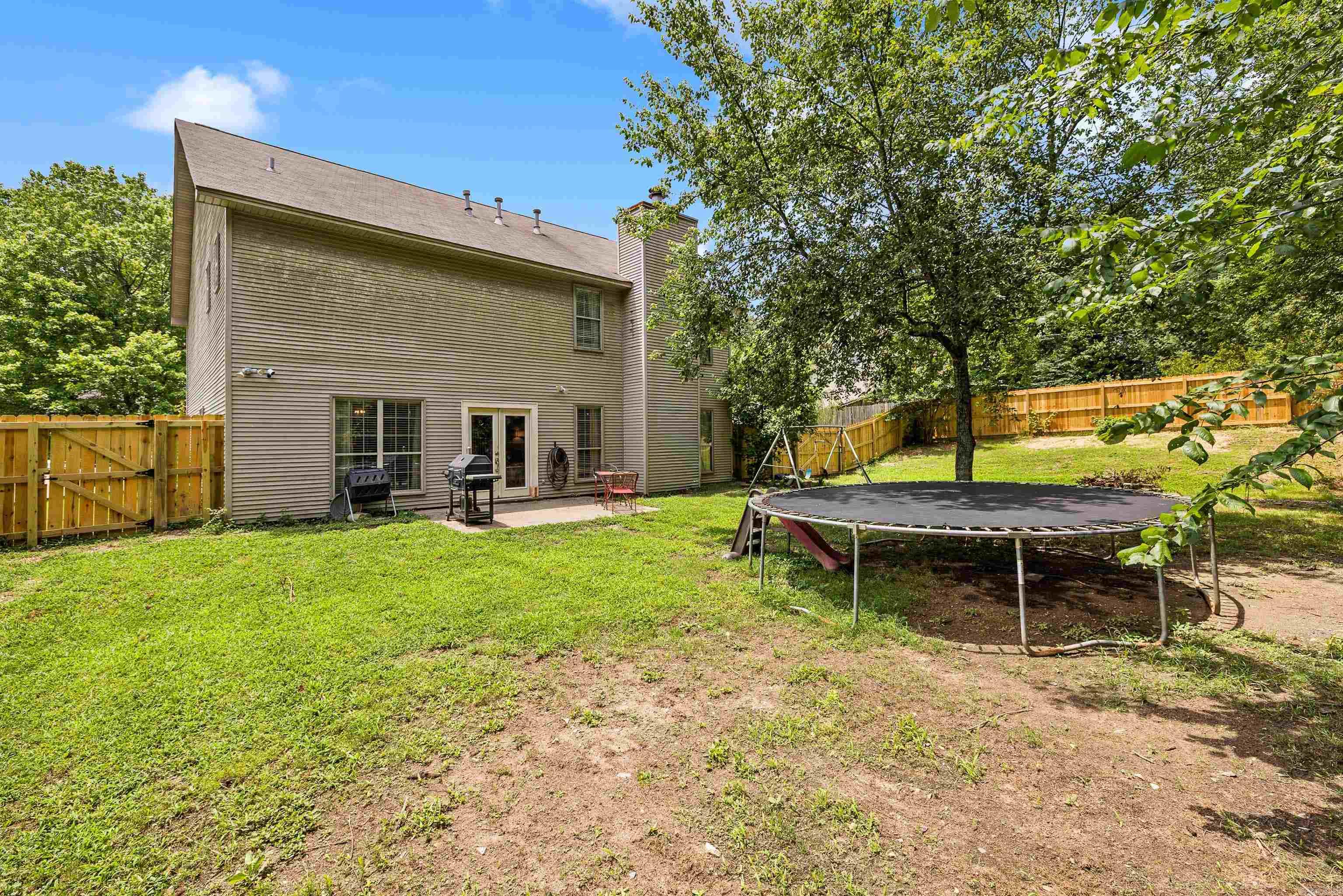 RIVER OAKS - Residential