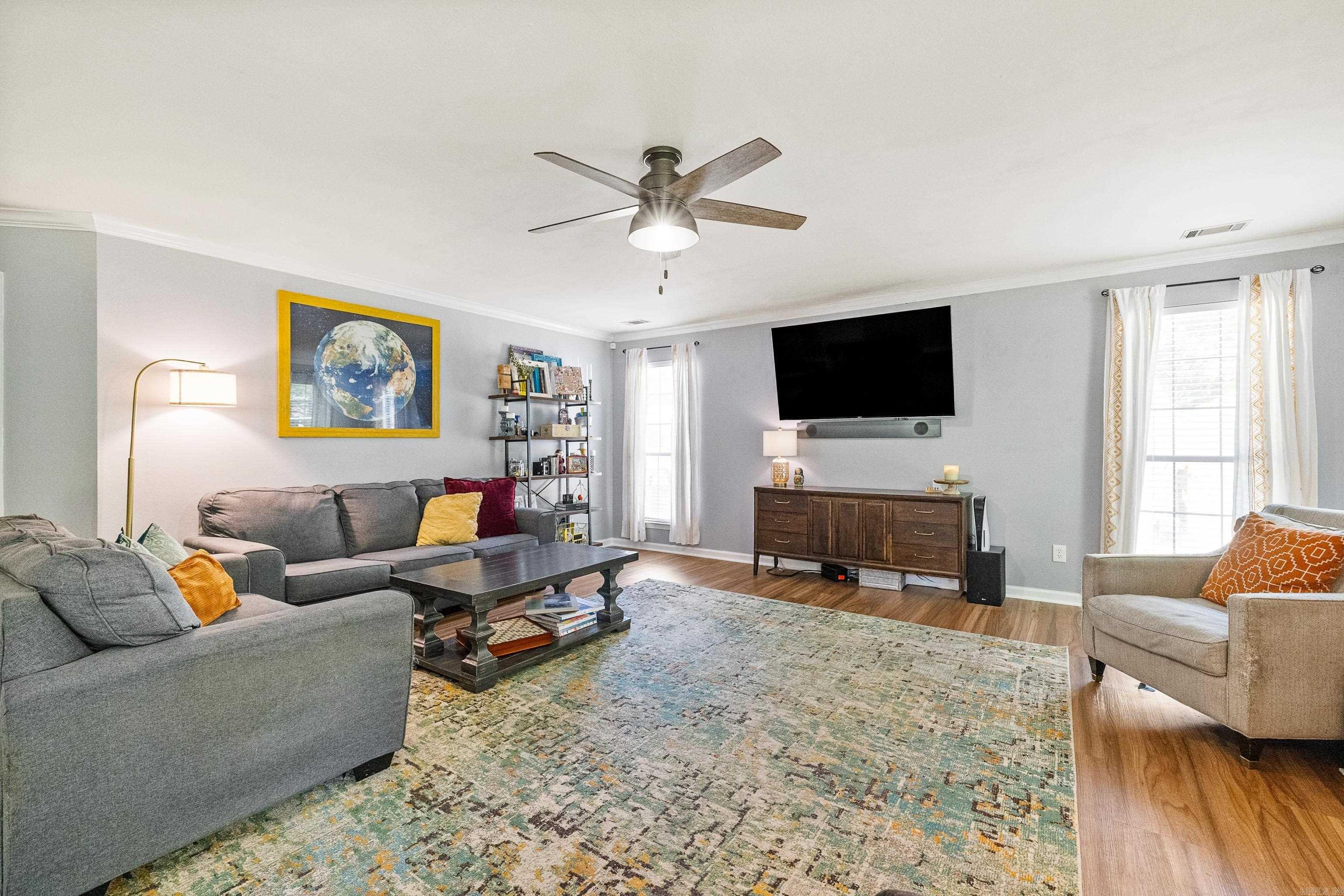 RIVER OAKS - Residential
