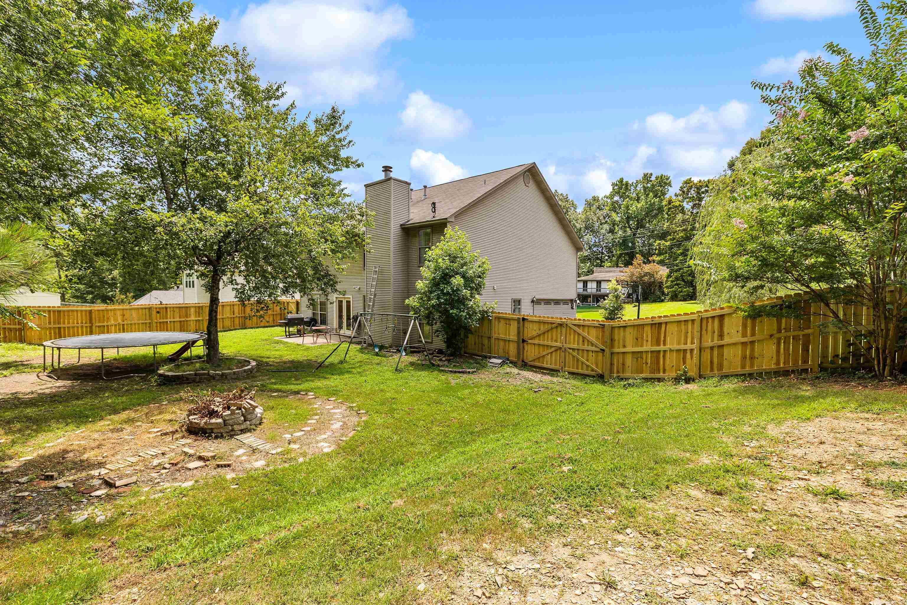 RIVER OAKS - Residential