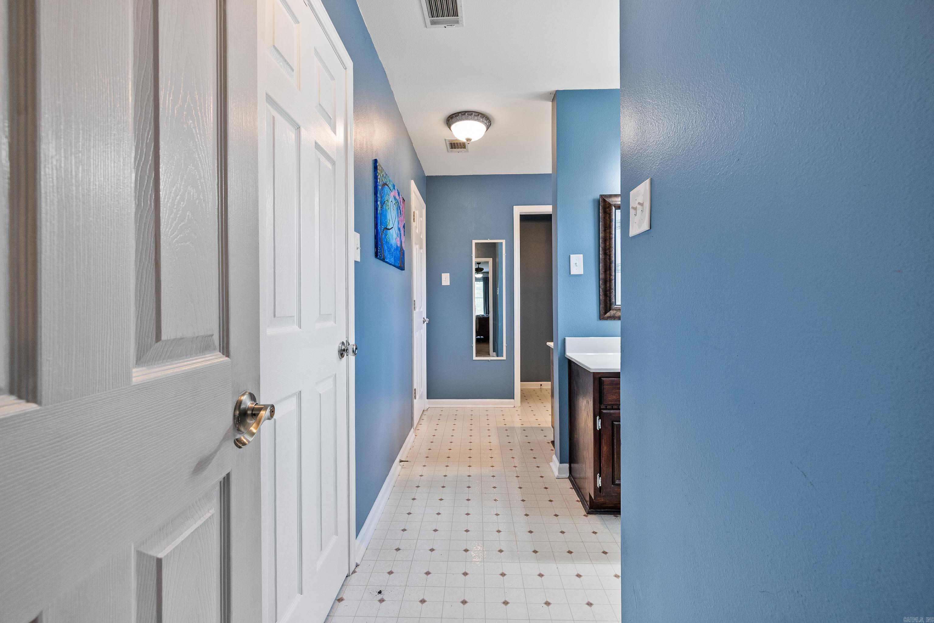 RIVER OAKS - Residential