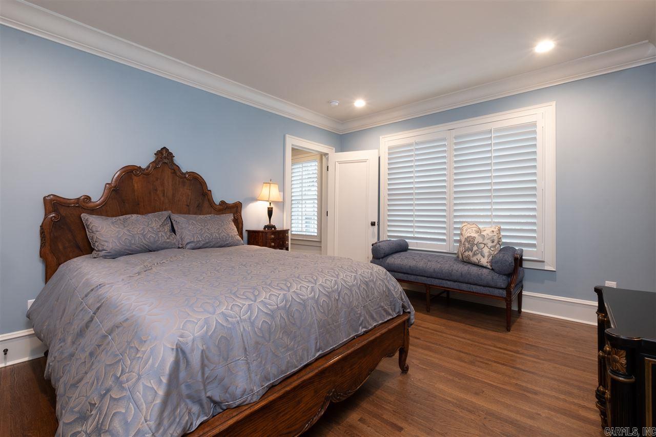 SHADOWLAWN - Residential