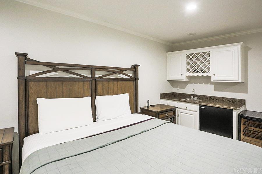 CHENAL VALLEY BRETAGNE CIRCLE - Residential