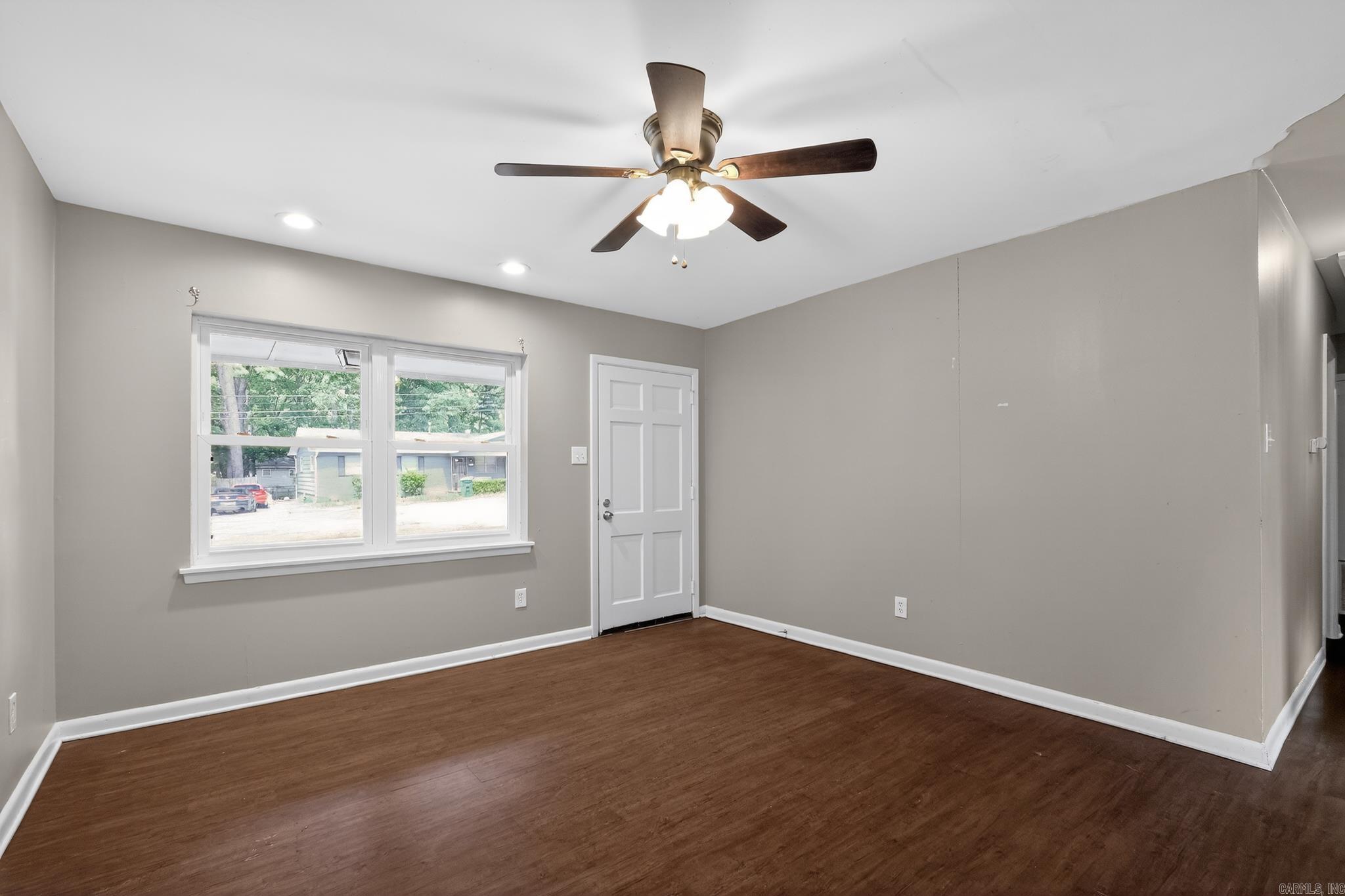 CLOVERDALE - Residential