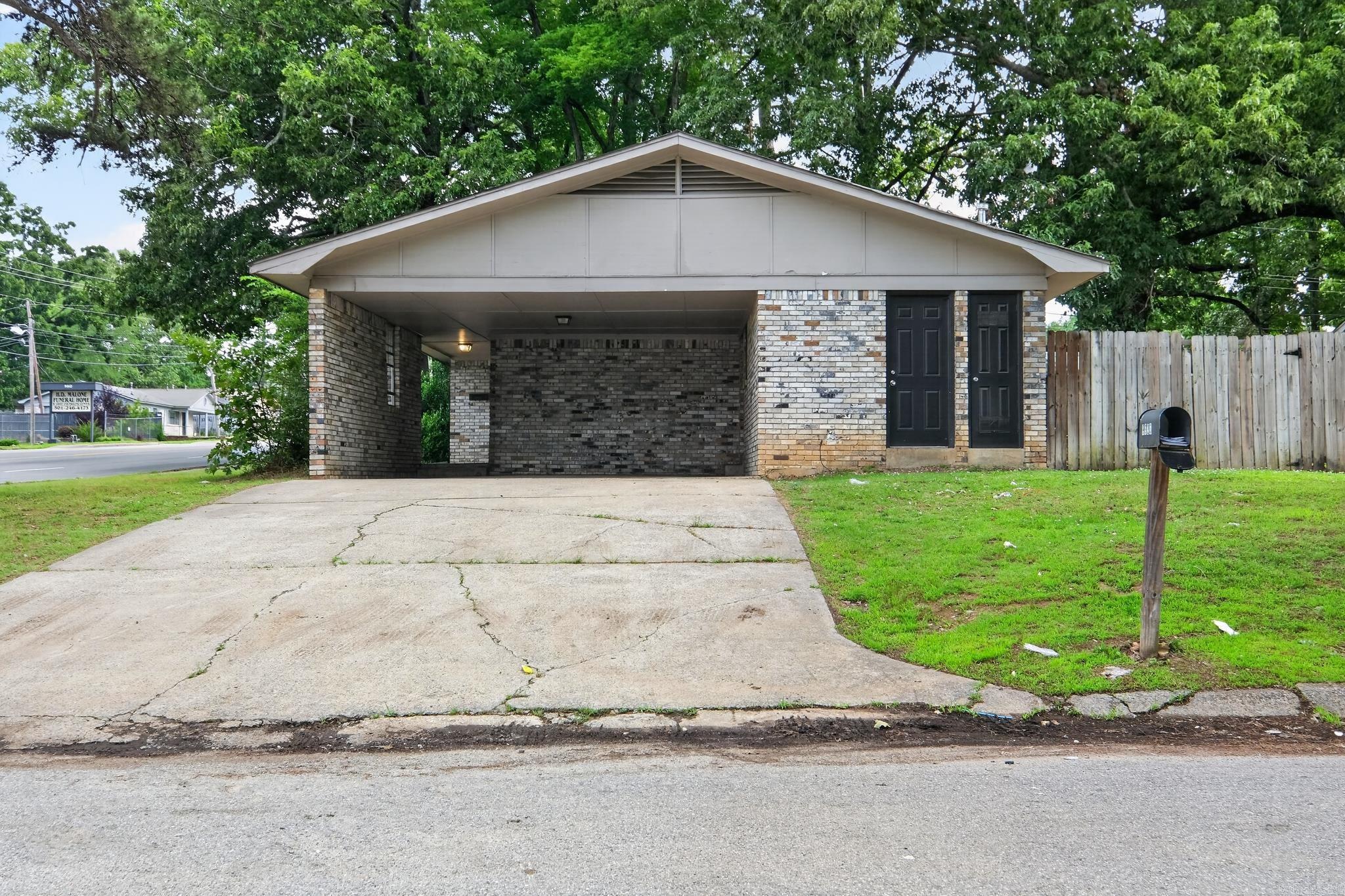 CLOVERDALE - Residential