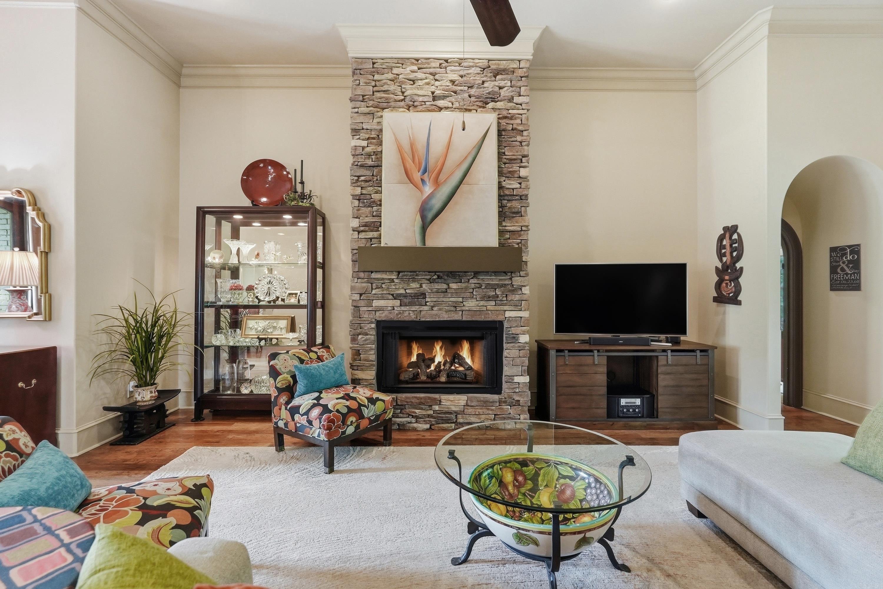 WOODLANDS EDGE - Residential