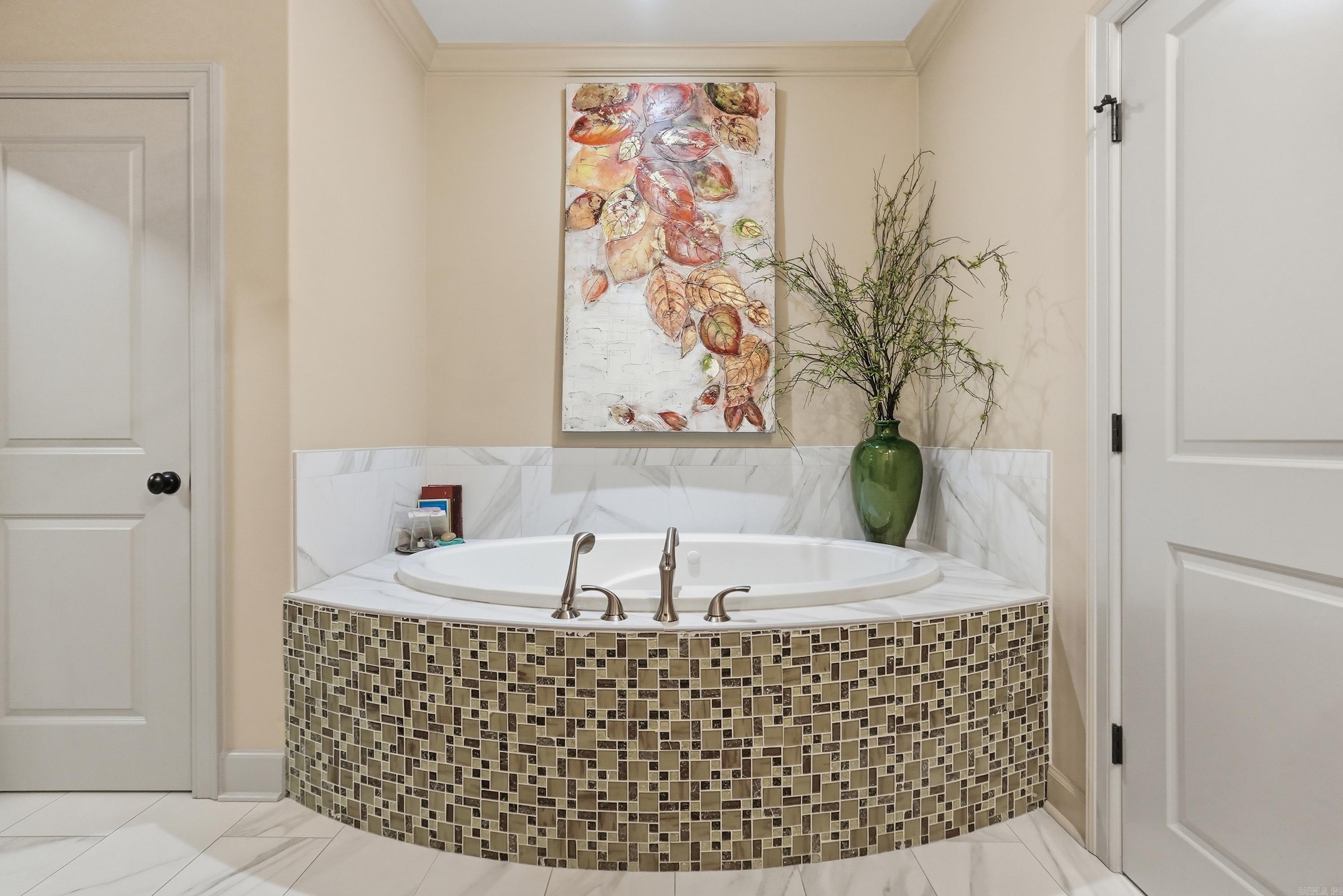 WOODLANDS EDGE - Residential