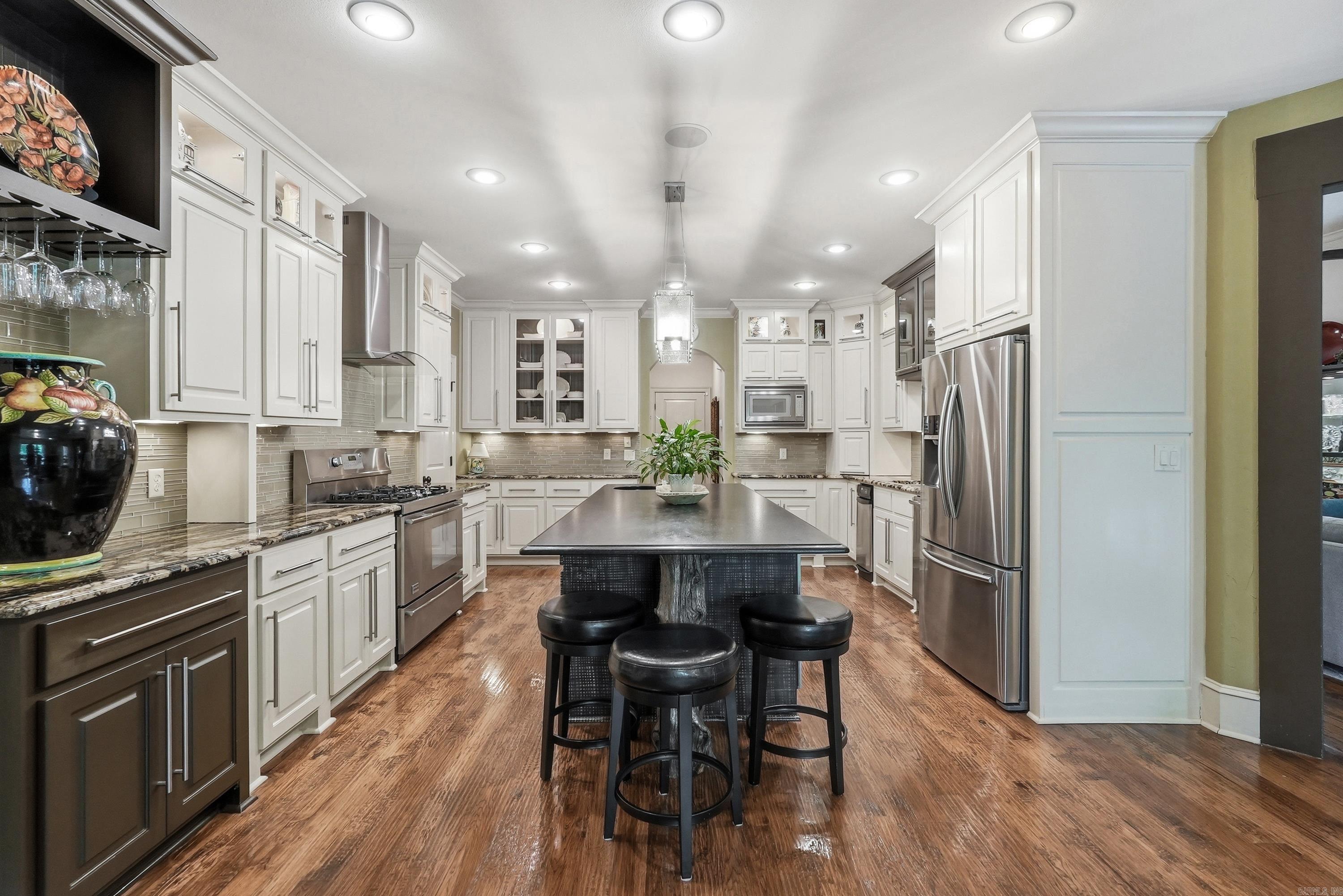 WOODLANDS EDGE - Residential