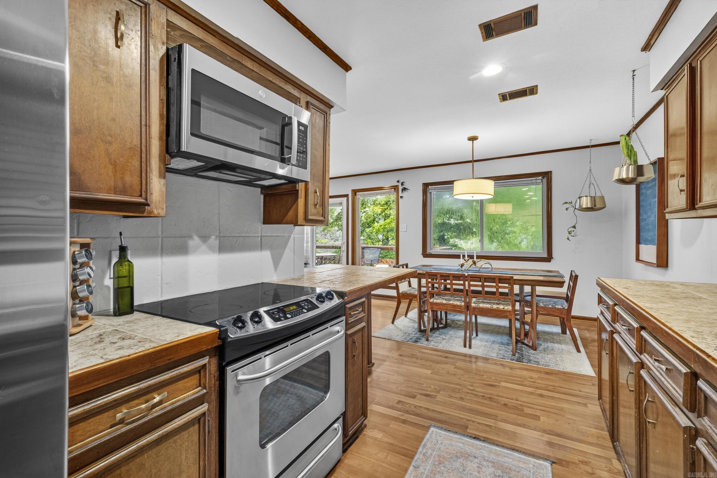 SPRING VALLEY MANOR - Residential