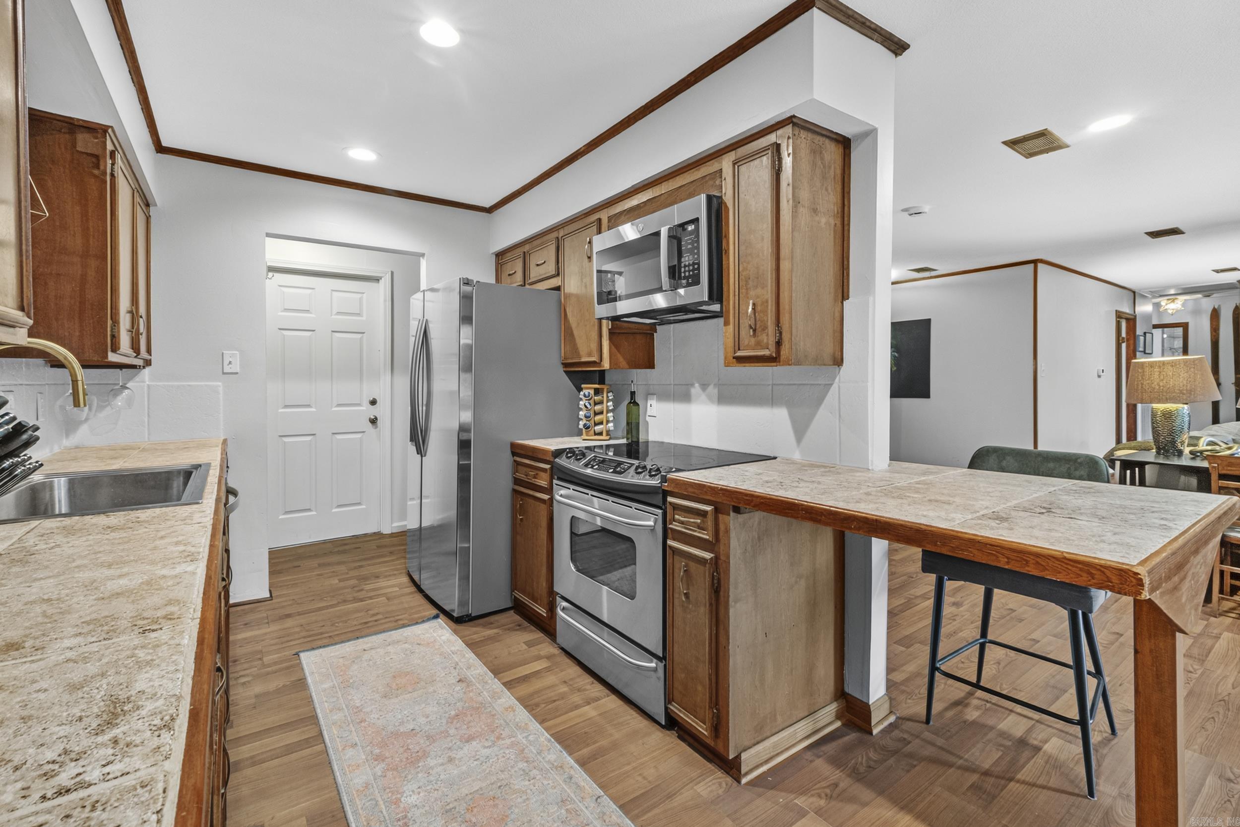 SPRING VALLEY MANOR - Residential