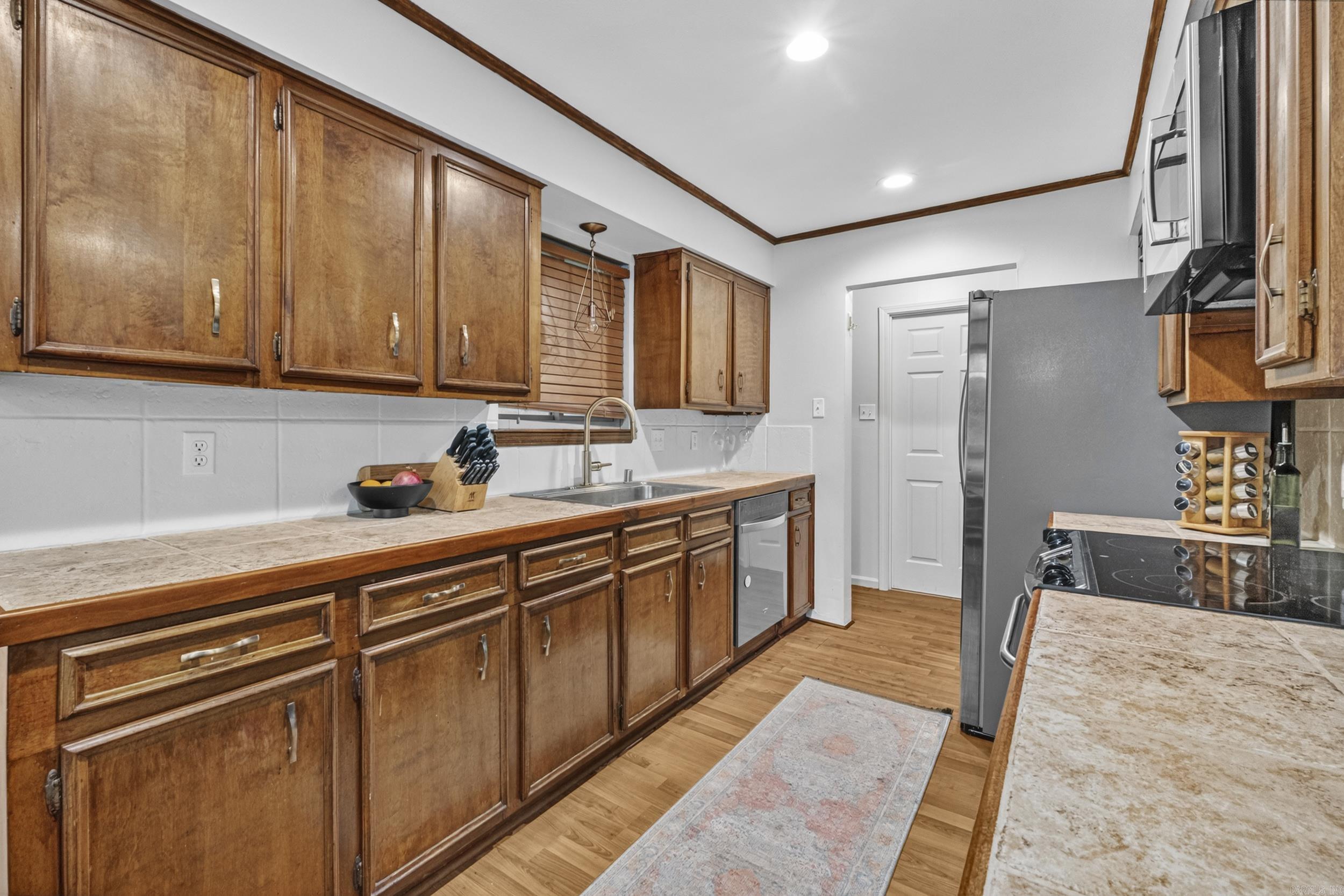 SPRING VALLEY MANOR - Residential