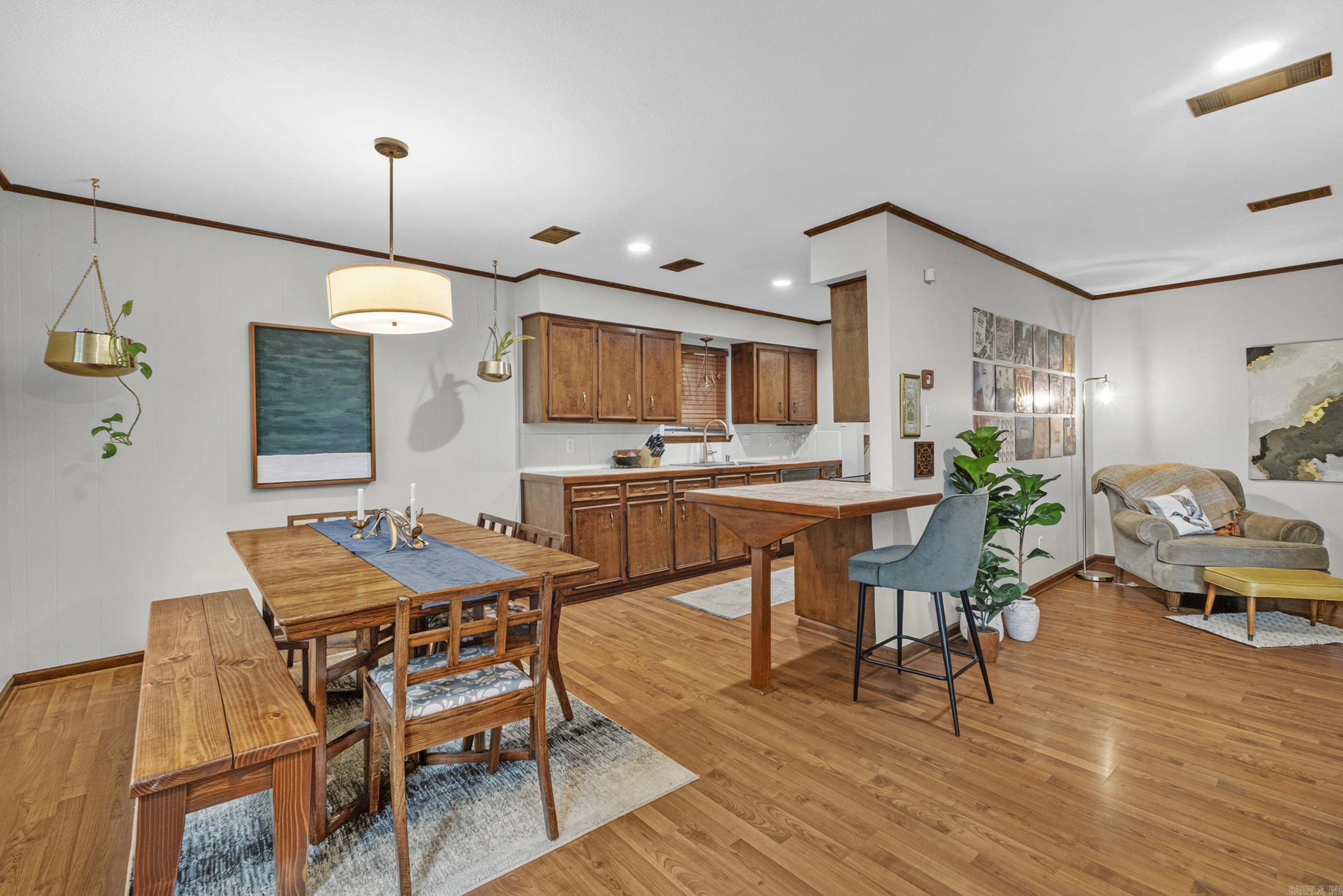 SPRING VALLEY MANOR - Residential