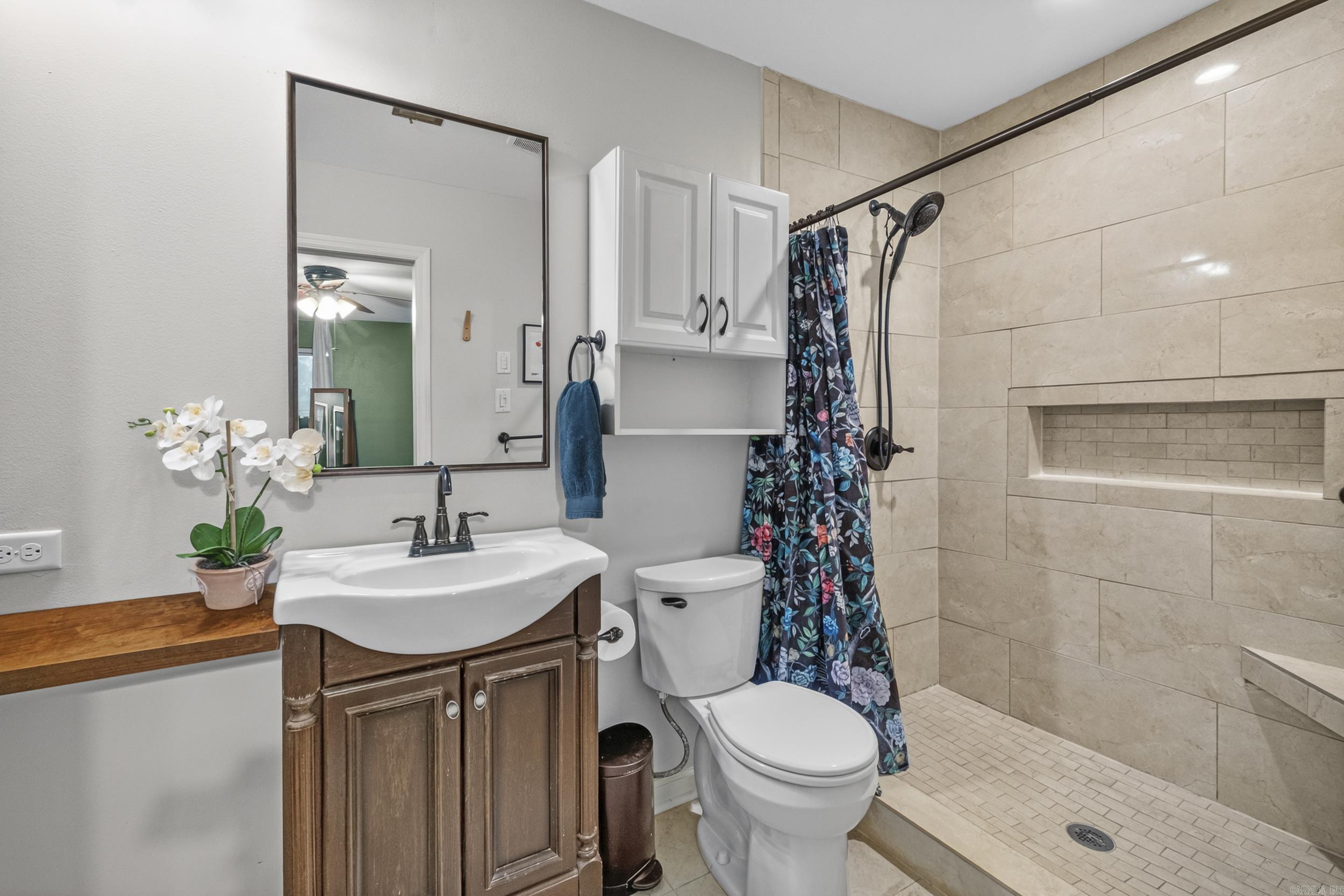 SPRING VALLEY MANOR - Residential