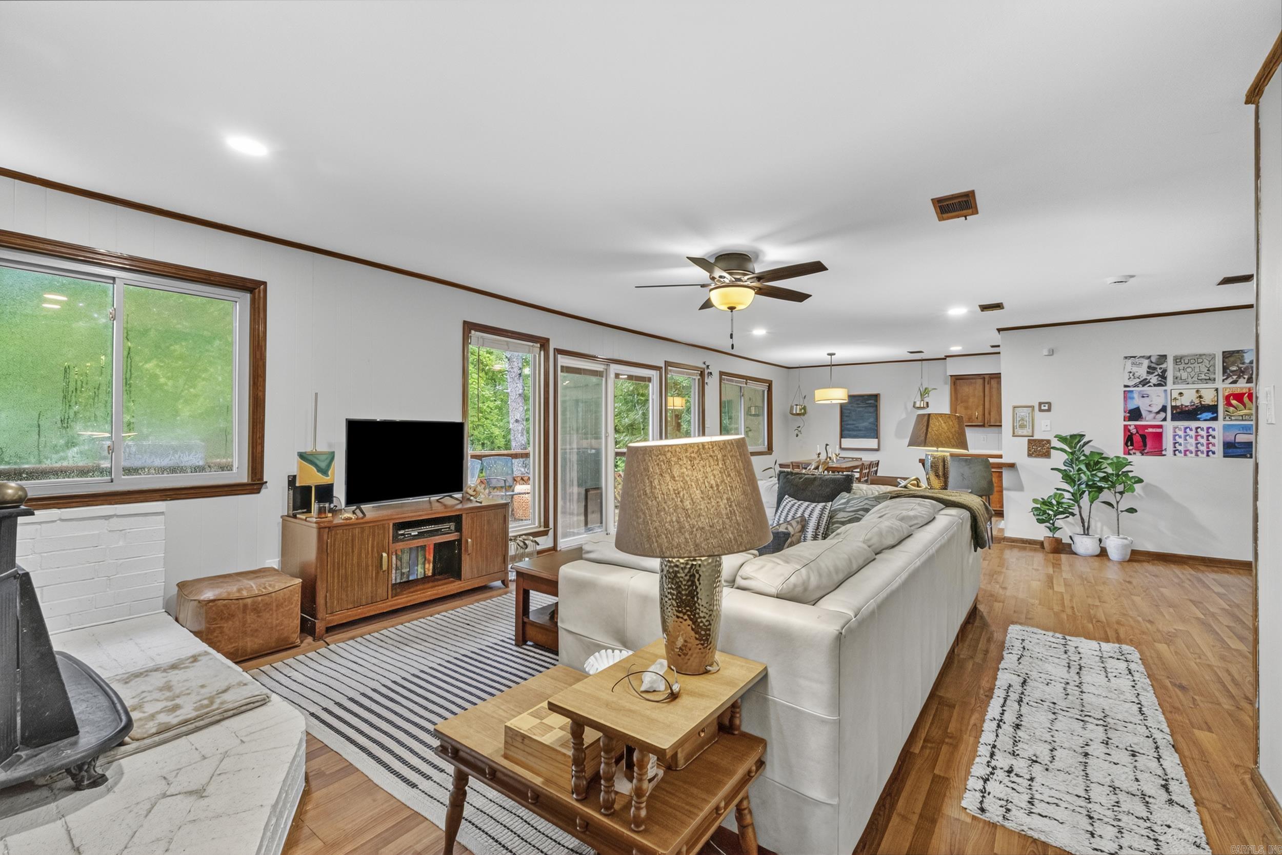 SPRING VALLEY MANOR - Residential