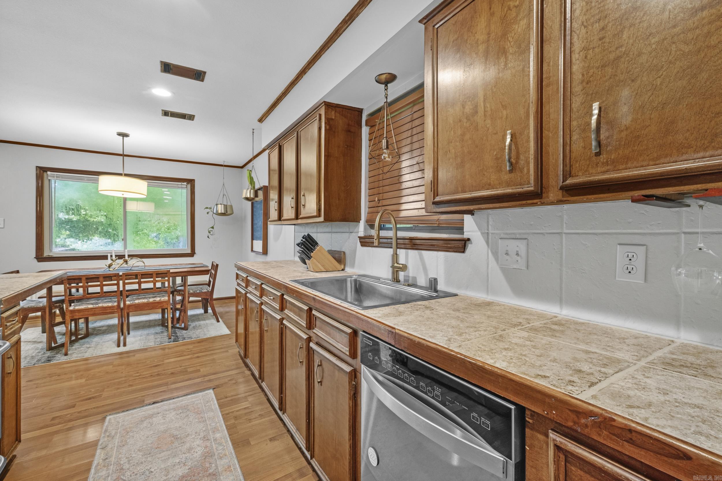 SPRING VALLEY MANOR - Residential