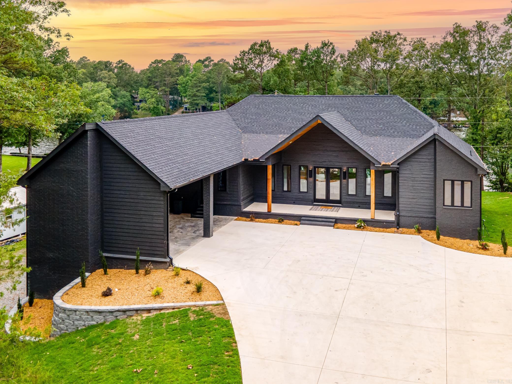 PLEASANT VALLEY - Residential