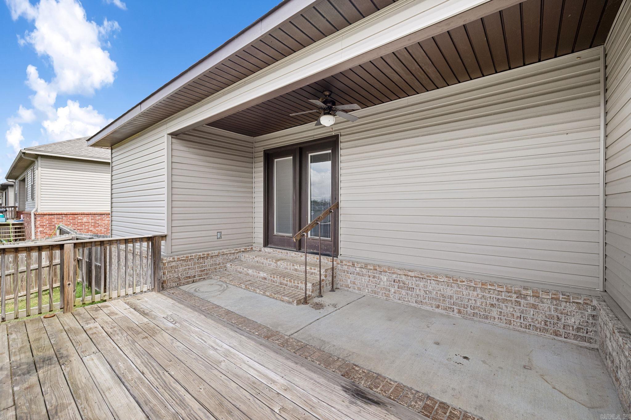 CROSS CREEK - Residential