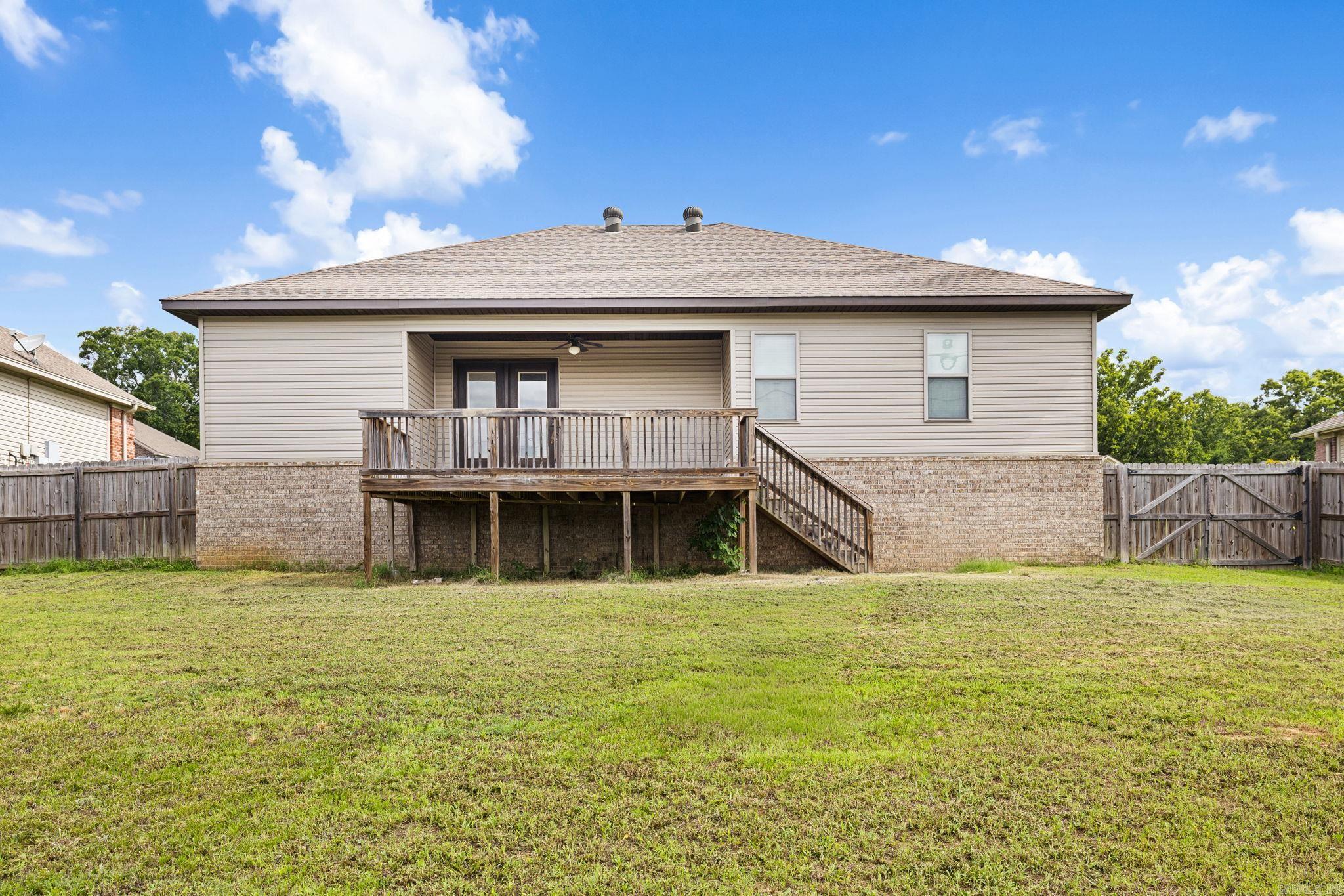 CROSS CREEK - Residential