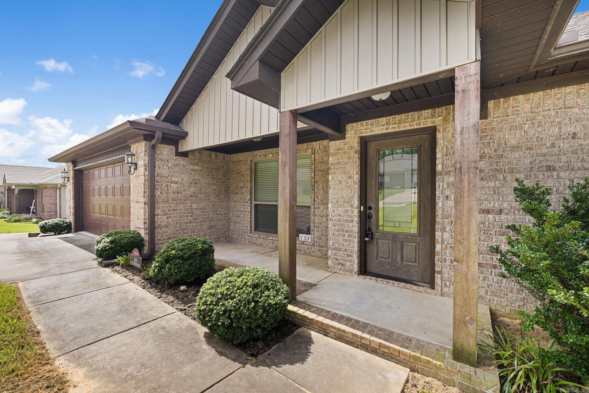 CROSS CREEK - Residential
