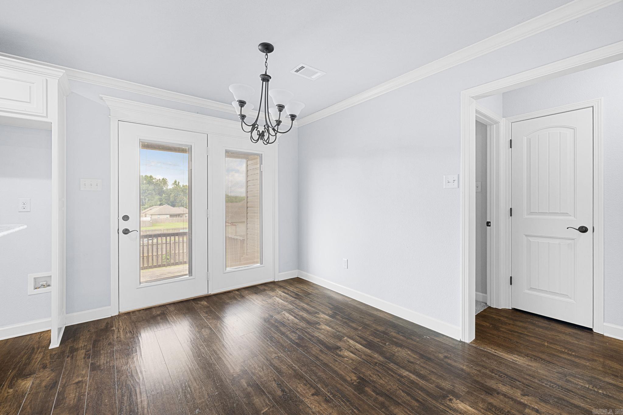 CROSS CREEK - Residential