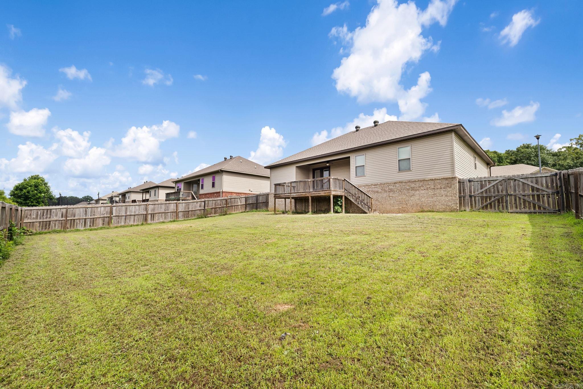 CROSS CREEK - Residential