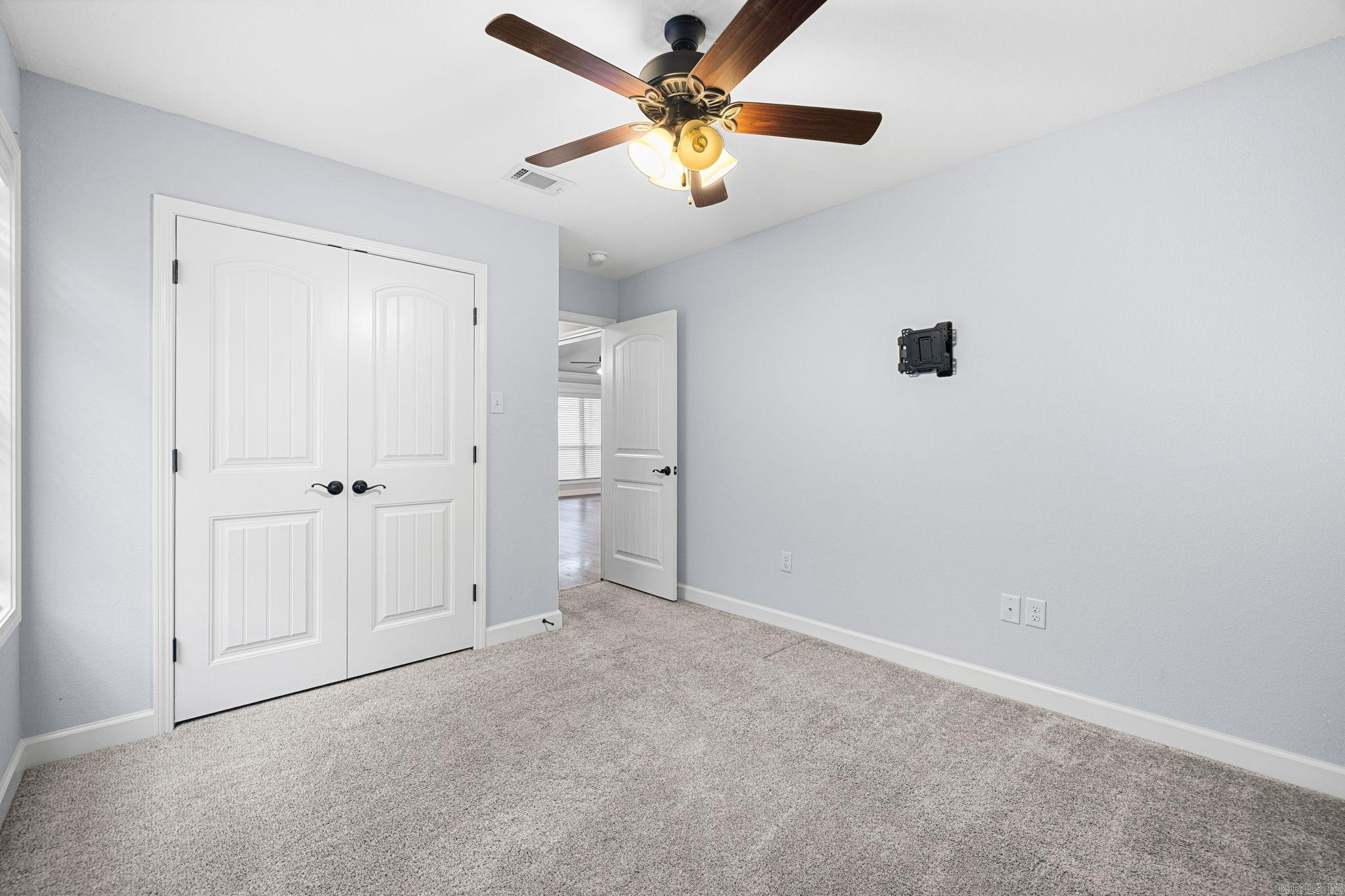 CROSS CREEK - Residential