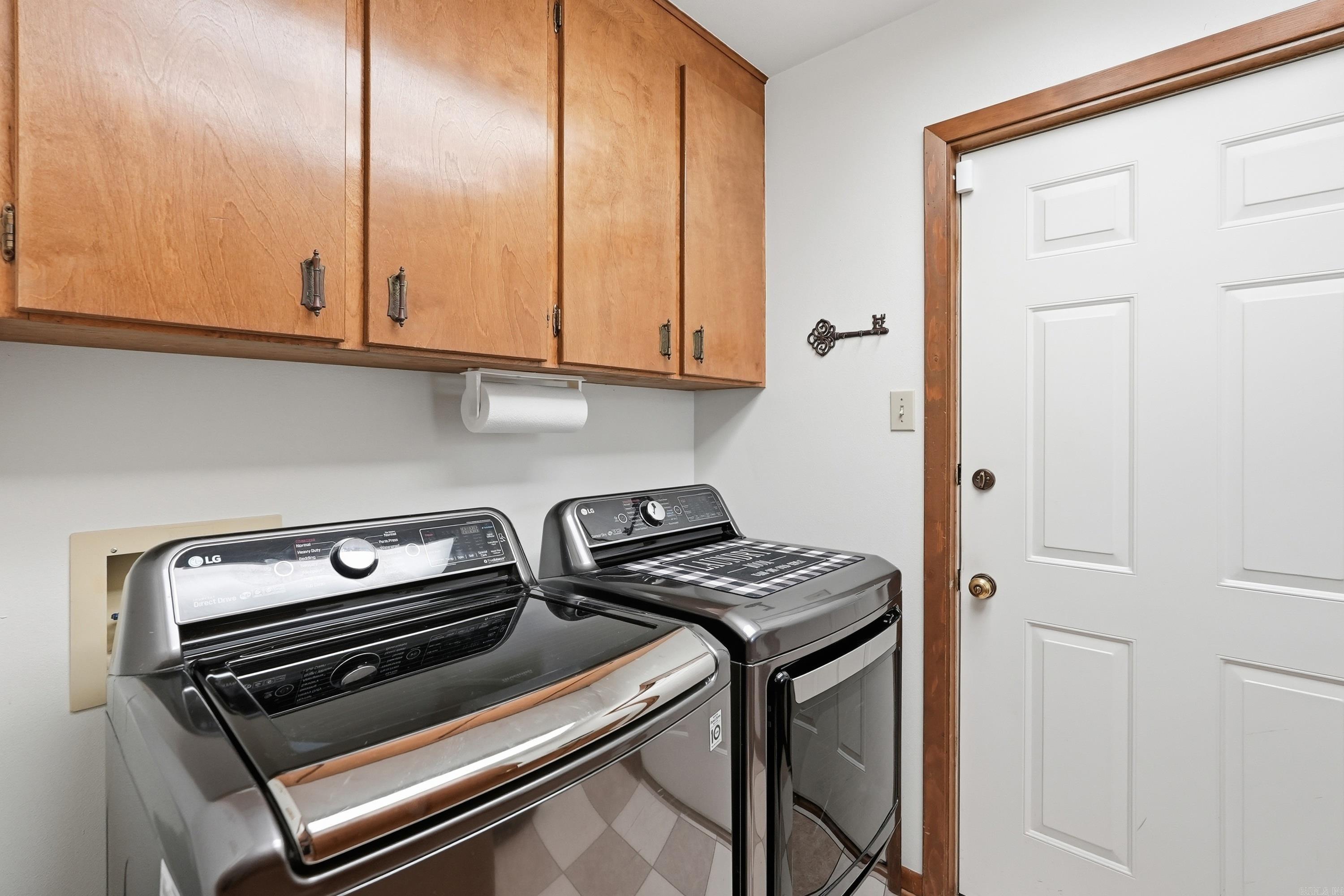WELLINGTON POINTE - Residential