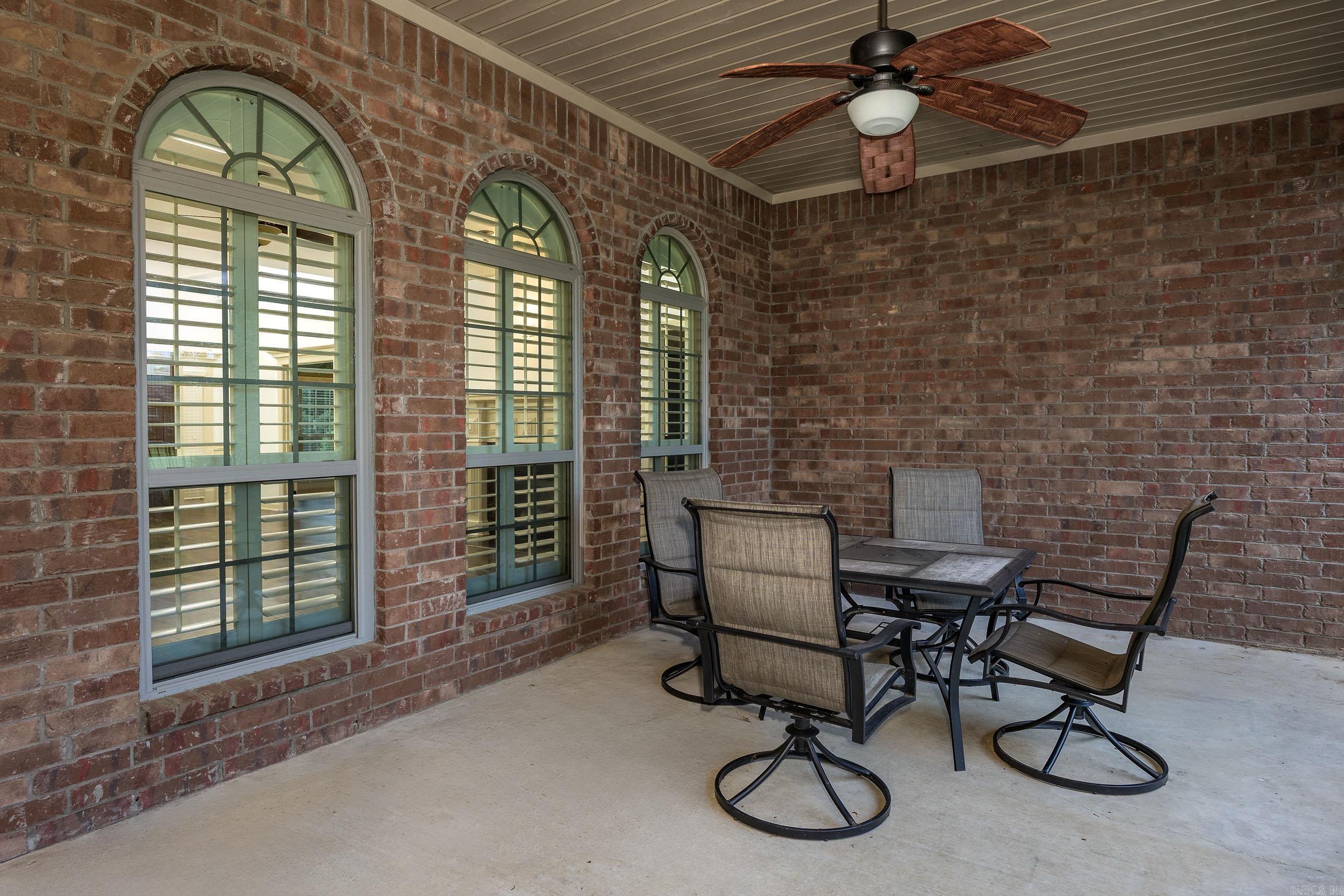COUNTRY CLUB OF ARK THE - Residential