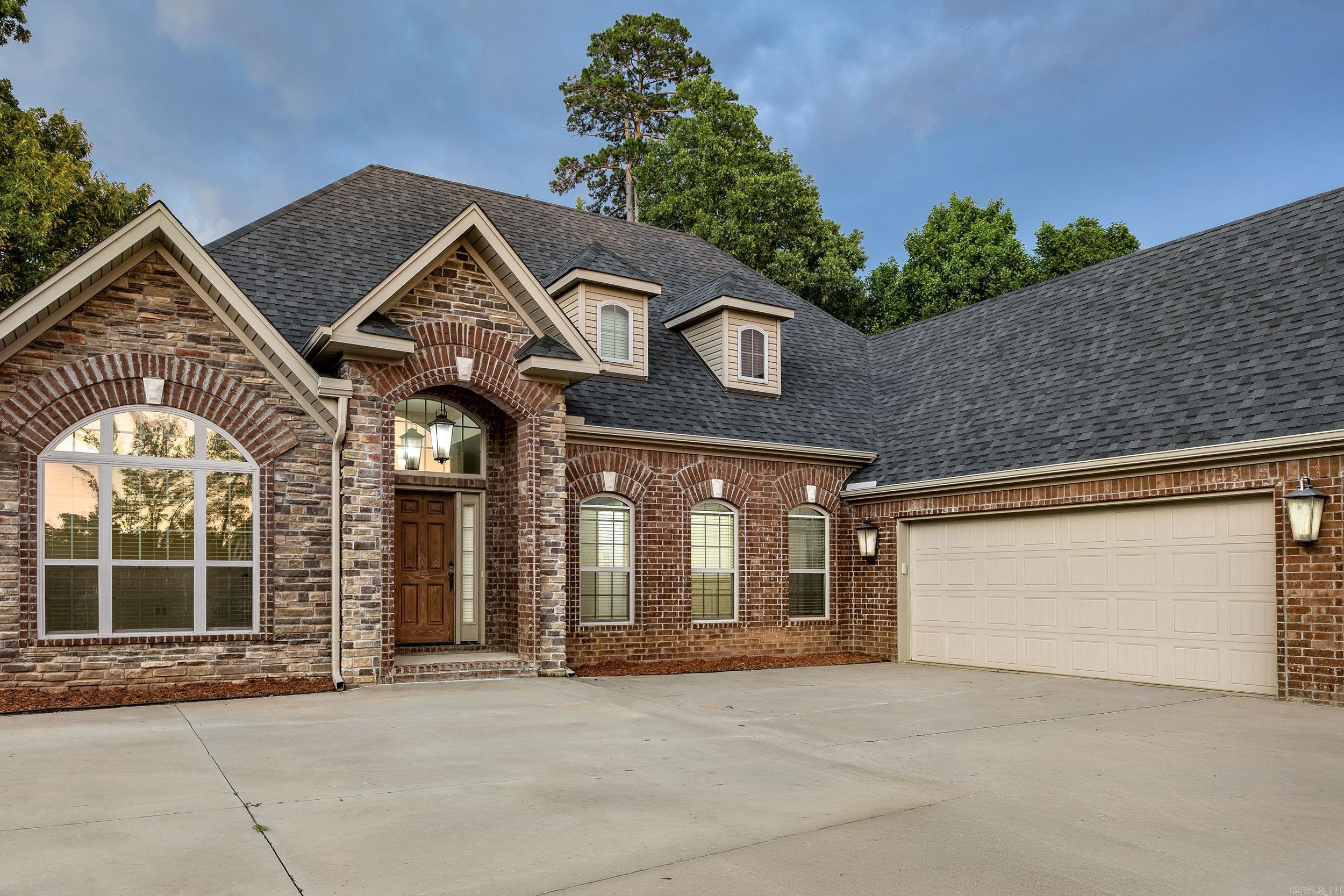 COUNTRY CLUB OF ARK THE - Residential