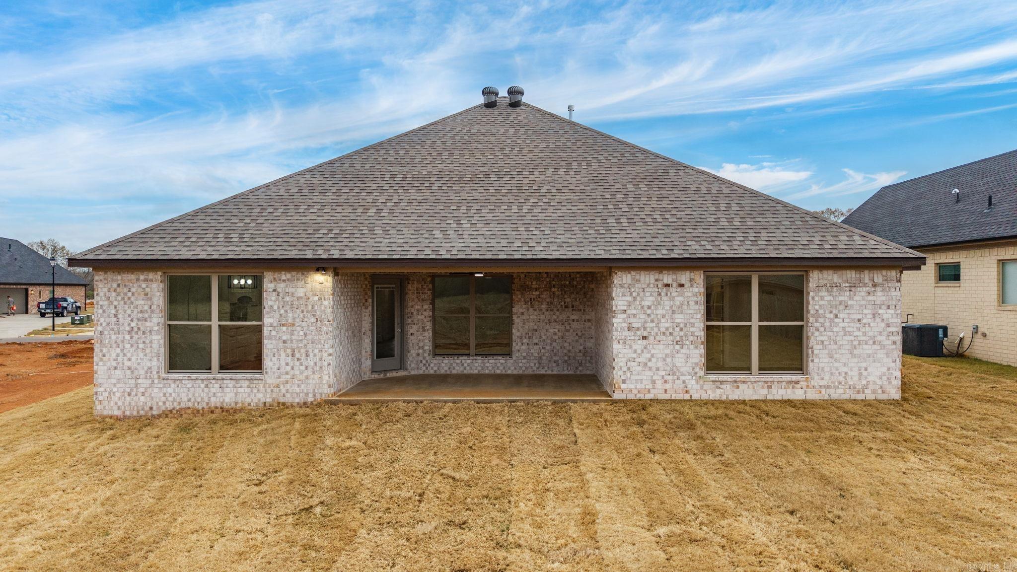 COUNTRY CLUB OF ARK THE - Residential