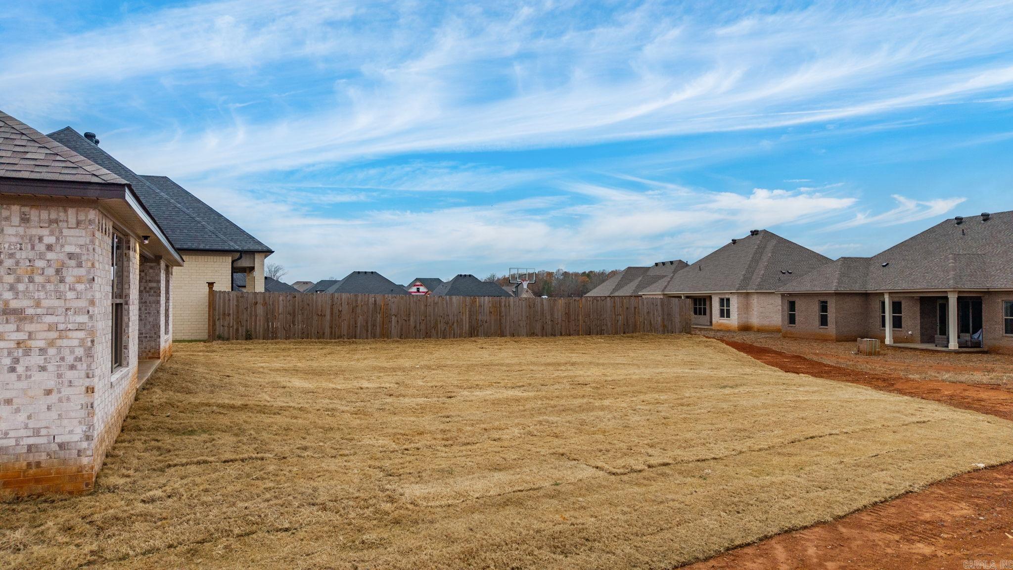 COUNTRY CLUB OF ARK THE - Residential