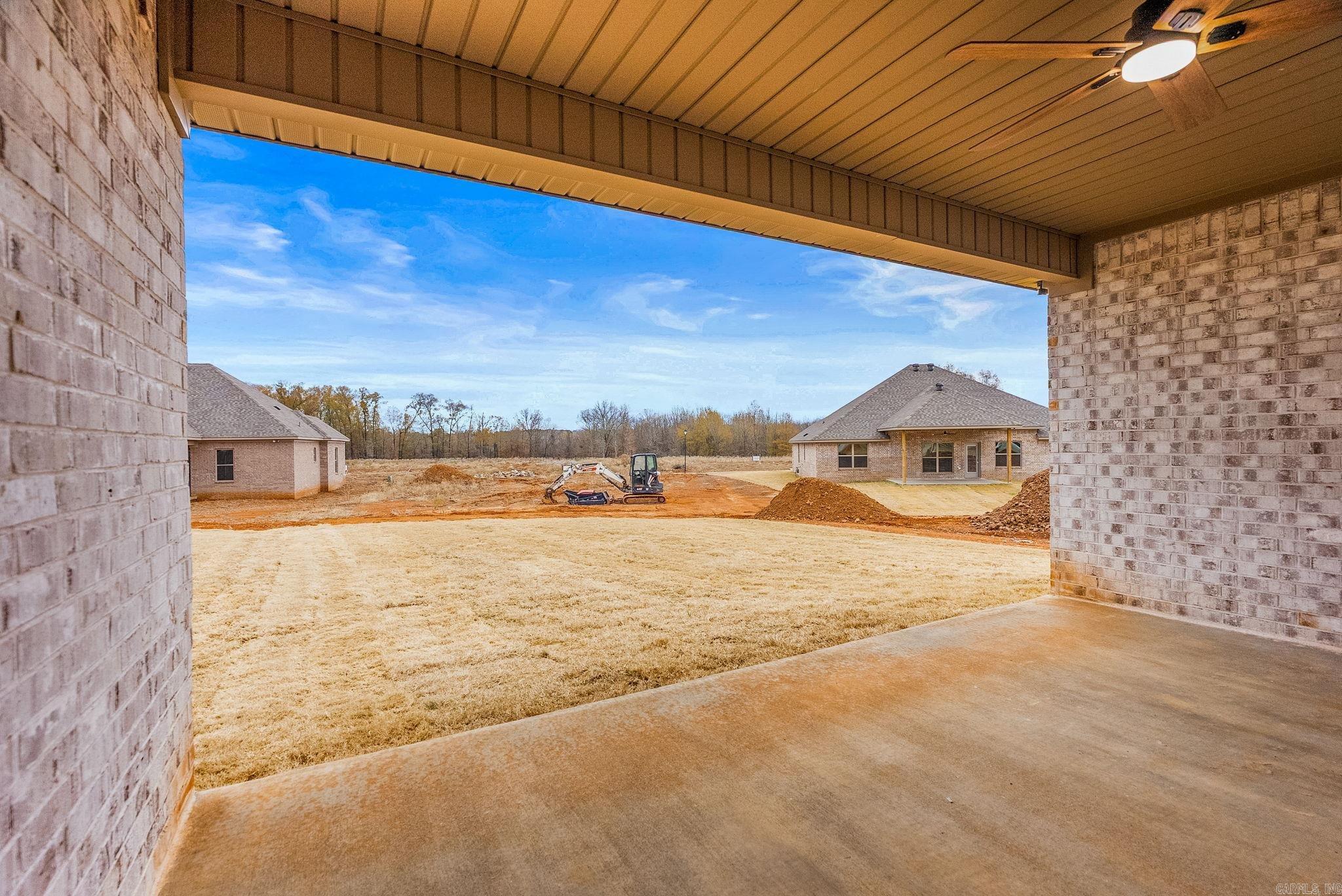 COUNTRY CLUB OF ARK THE - Residential
