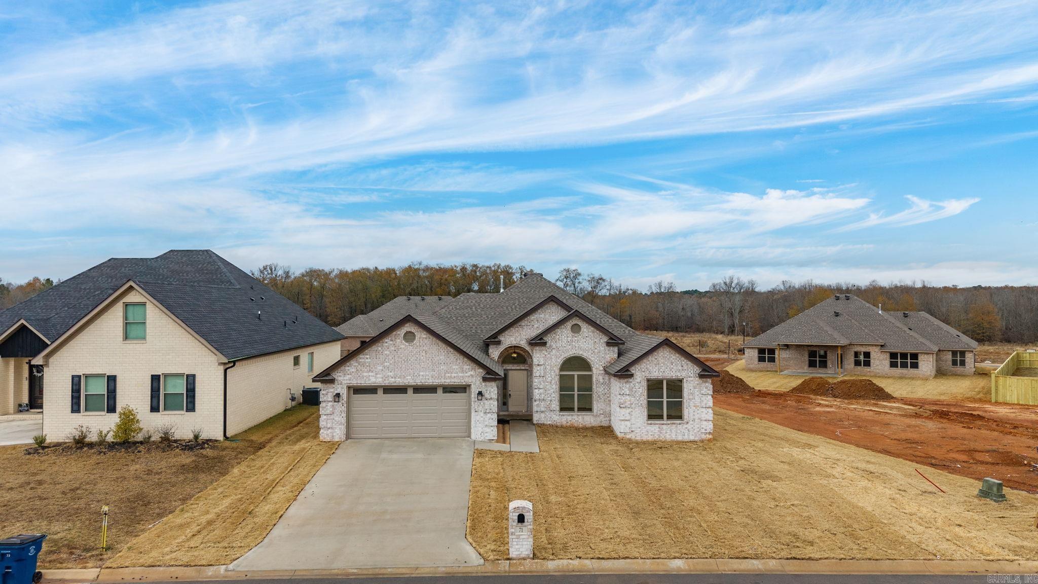 COUNTRY CLUB OF ARK THE - Residential
