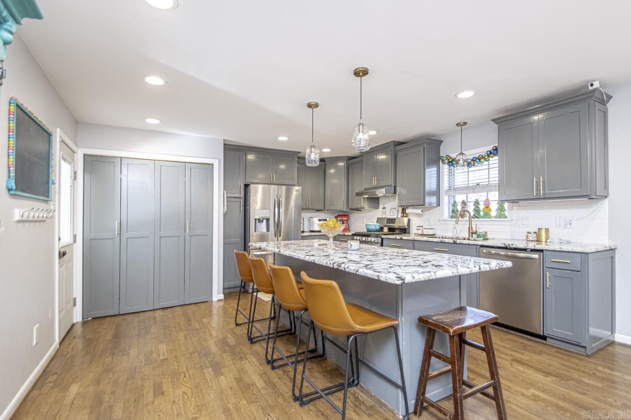 LAKEWOOD - Residential