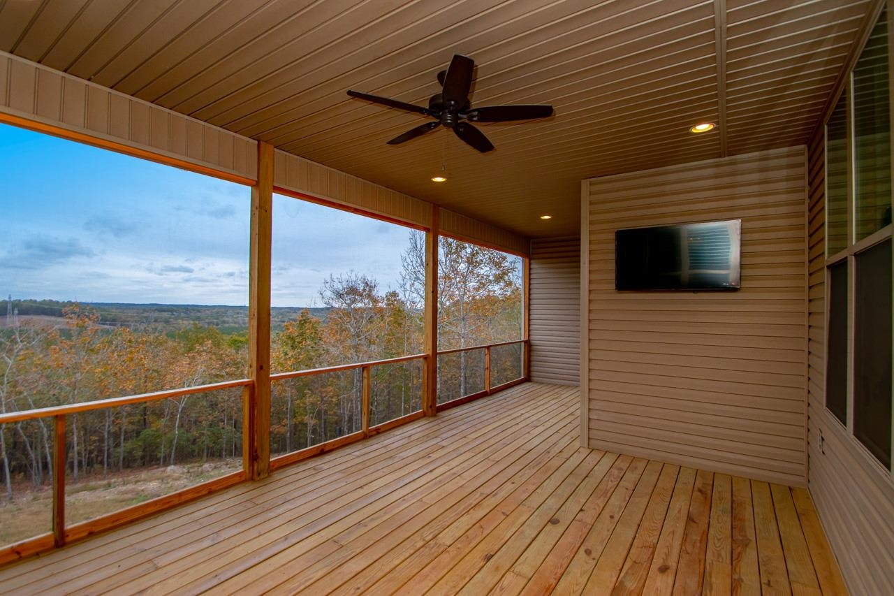 Lakeside Mountain - Residential