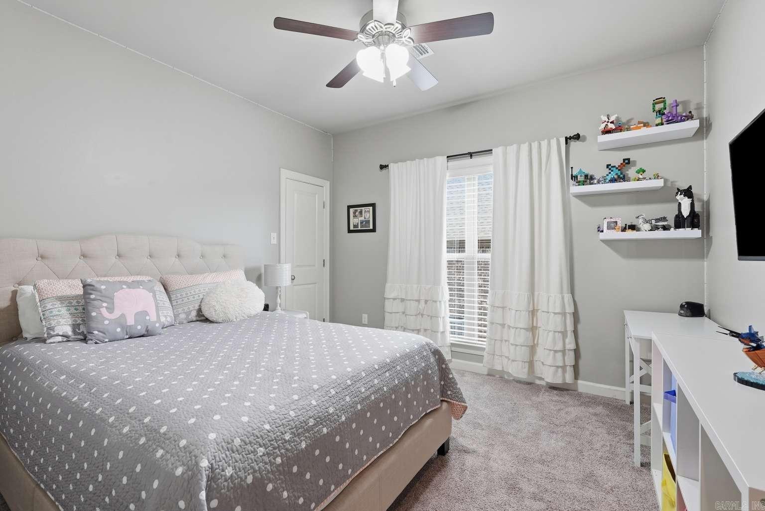 Salem Woods - Residential