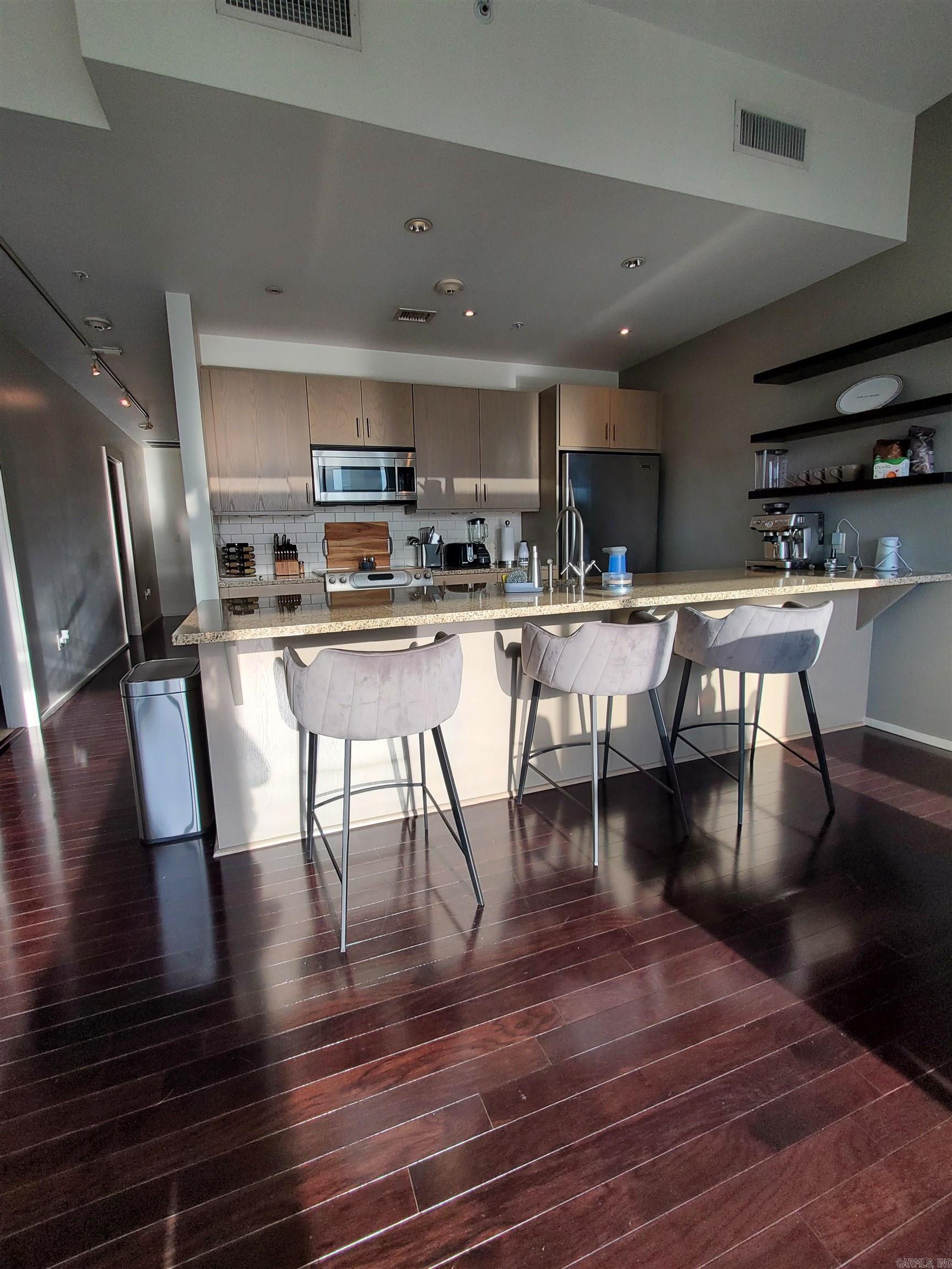 300 THIRD HPR - Residential