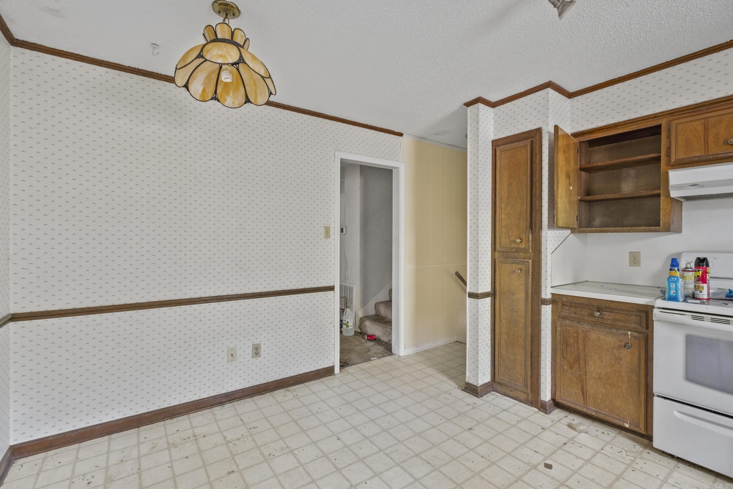 MARLOWE MANOR - Residential