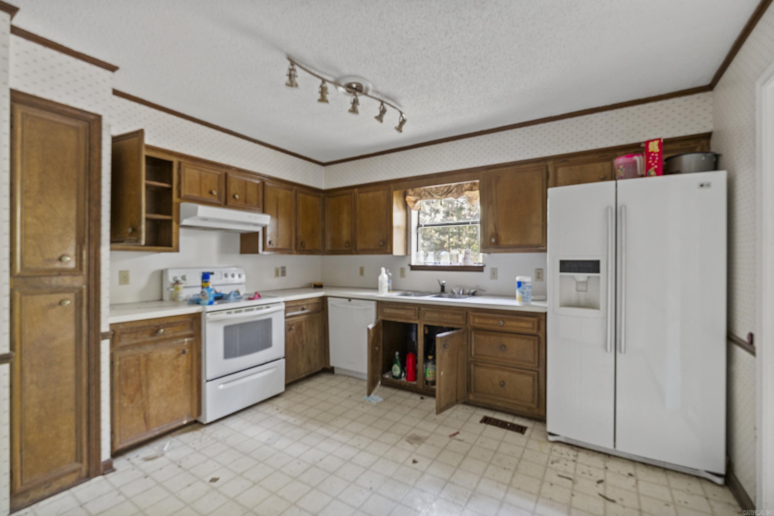 MARLOWE MANOR - Residential