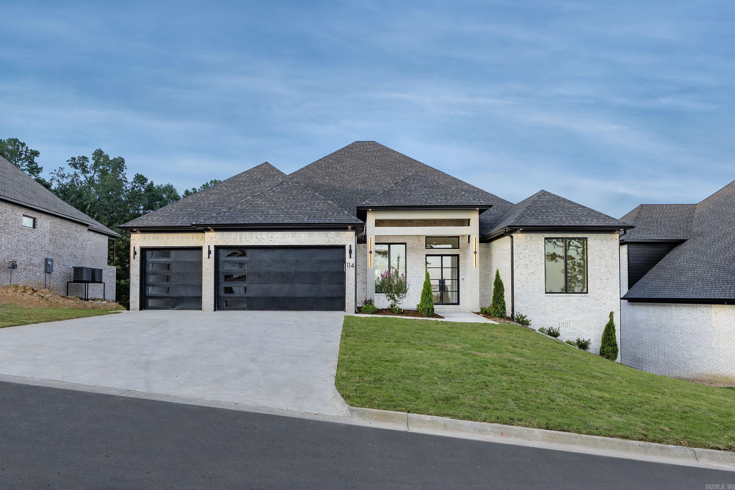 CHENAL VALLEY "FALSTONE COURT" - Residential