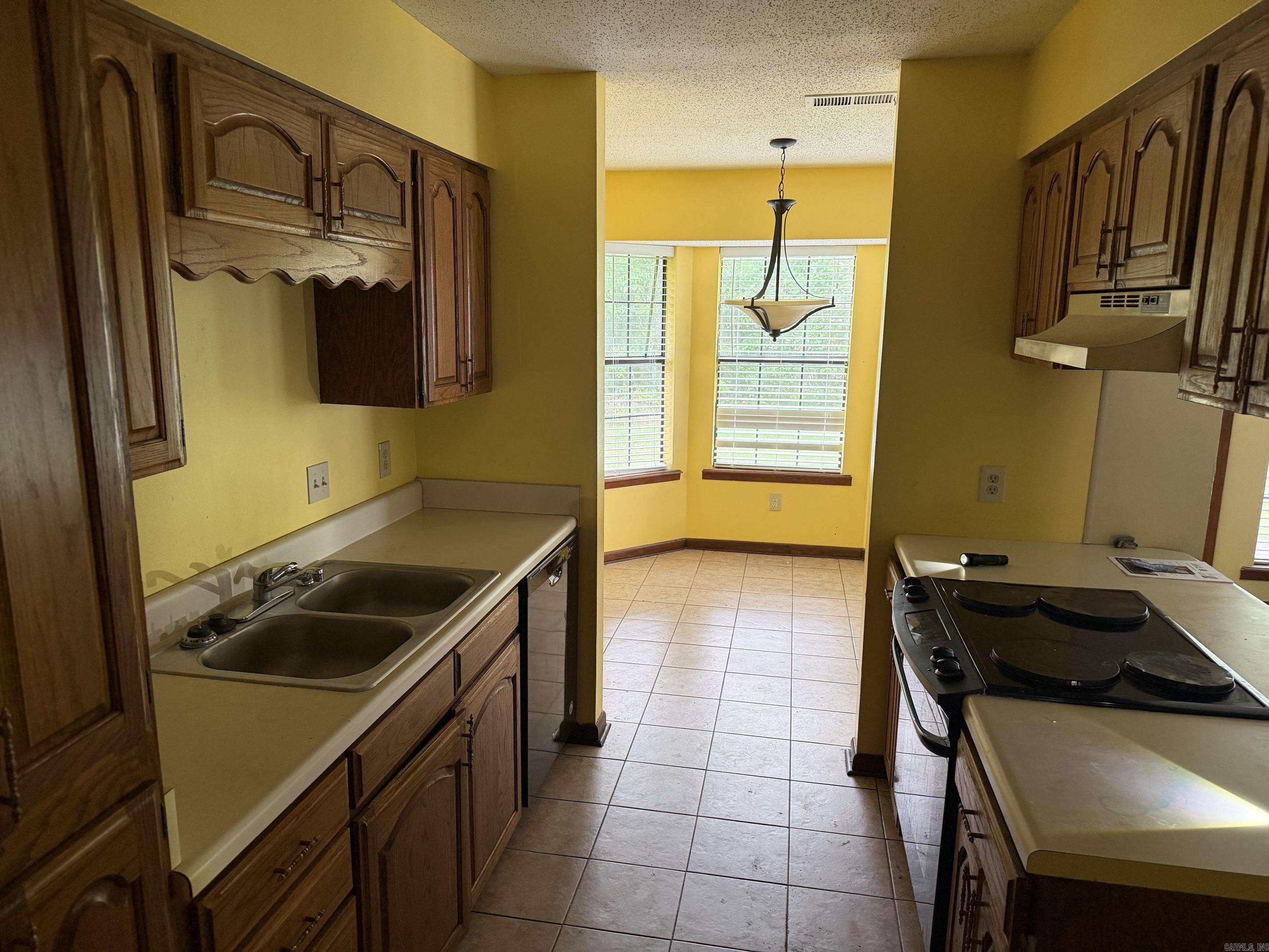 PINEDALE COVE - Residential