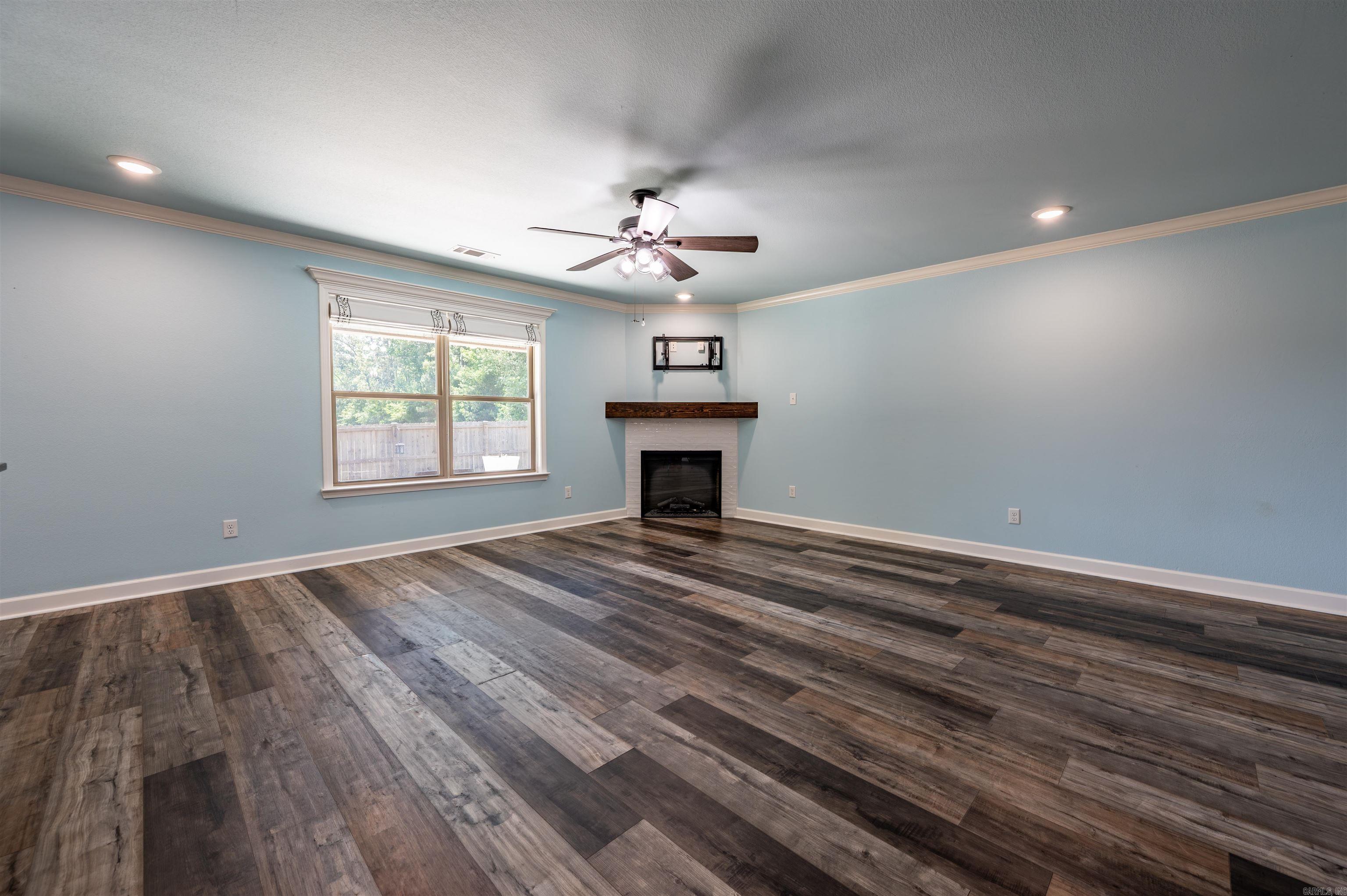 HERITAGE MEADOWS - Residential