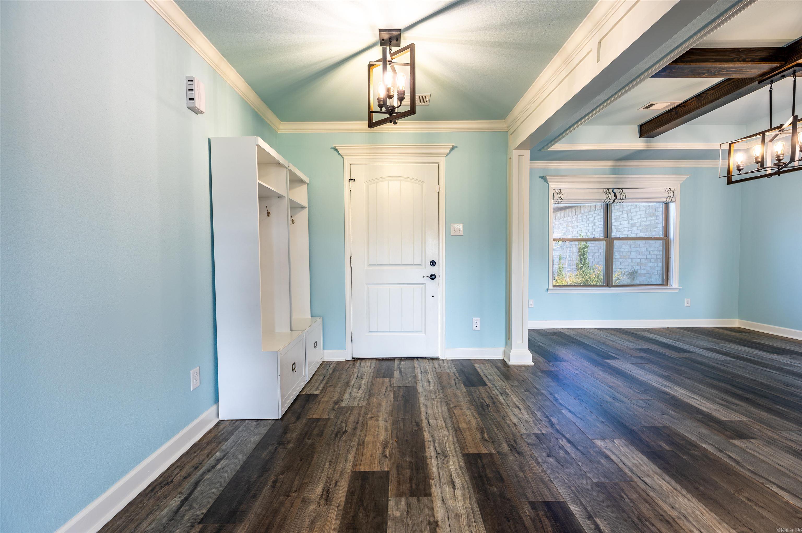 HERITAGE MEADOWS - Residential