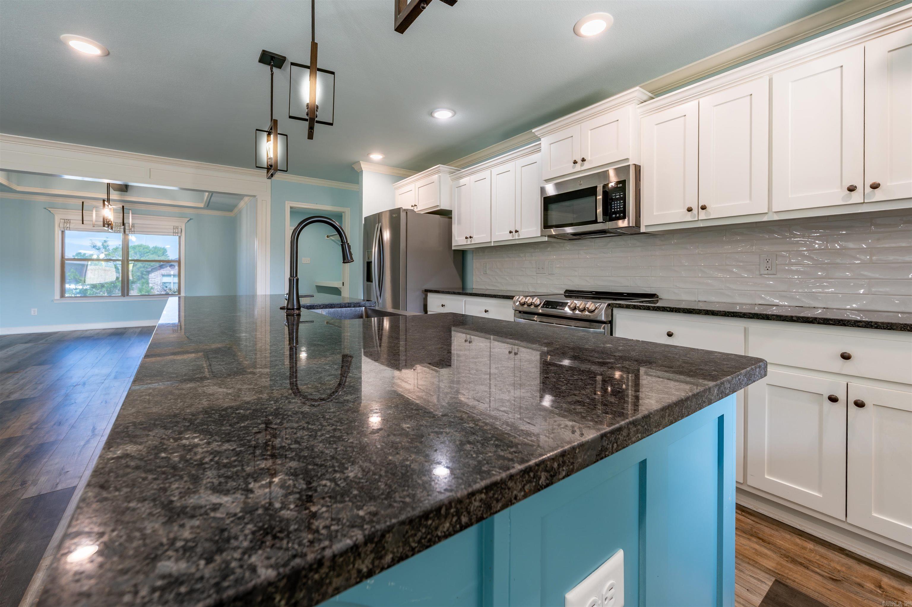 HERITAGE MEADOWS - Residential