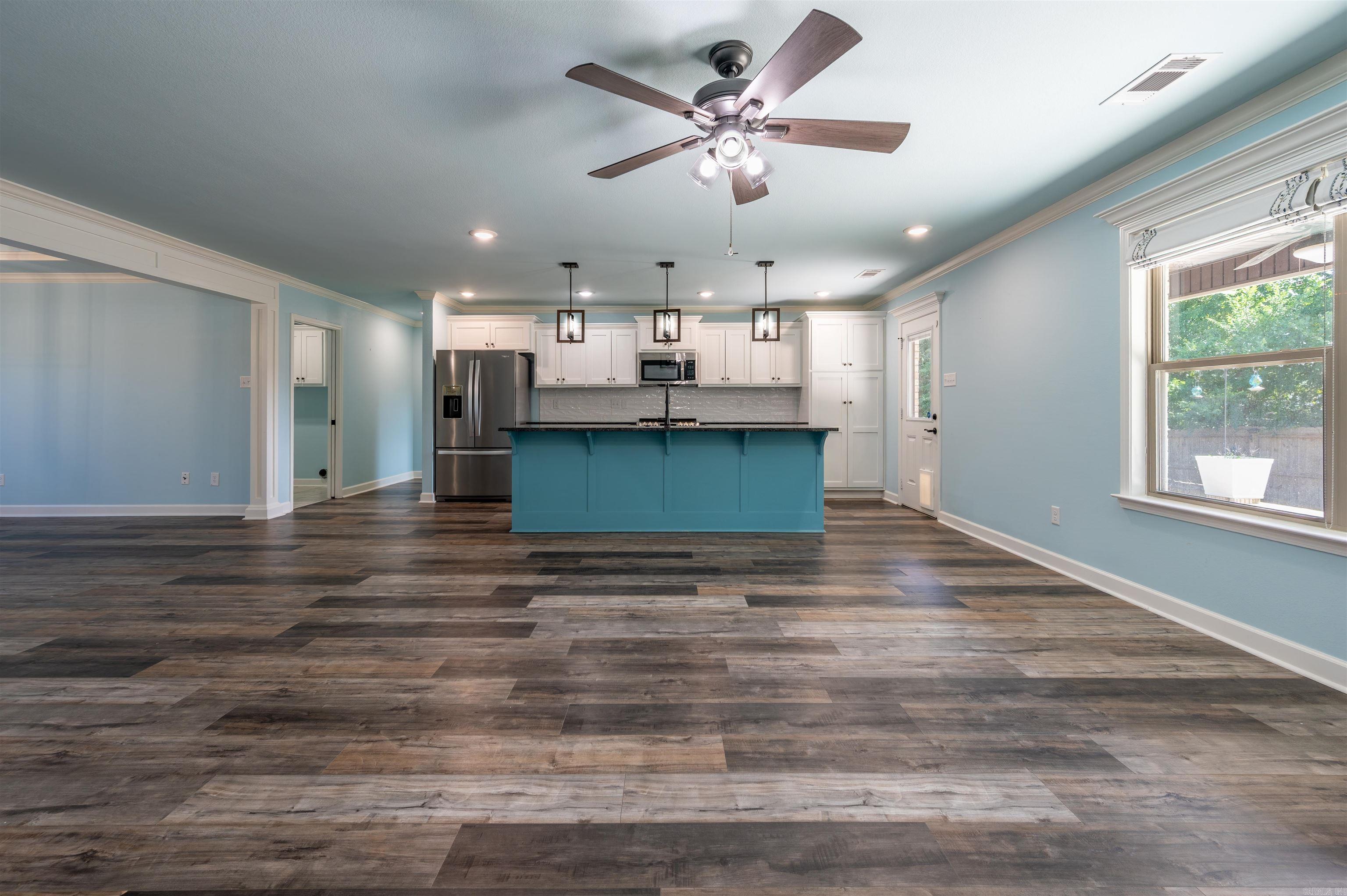 HERITAGE MEADOWS - Residential
