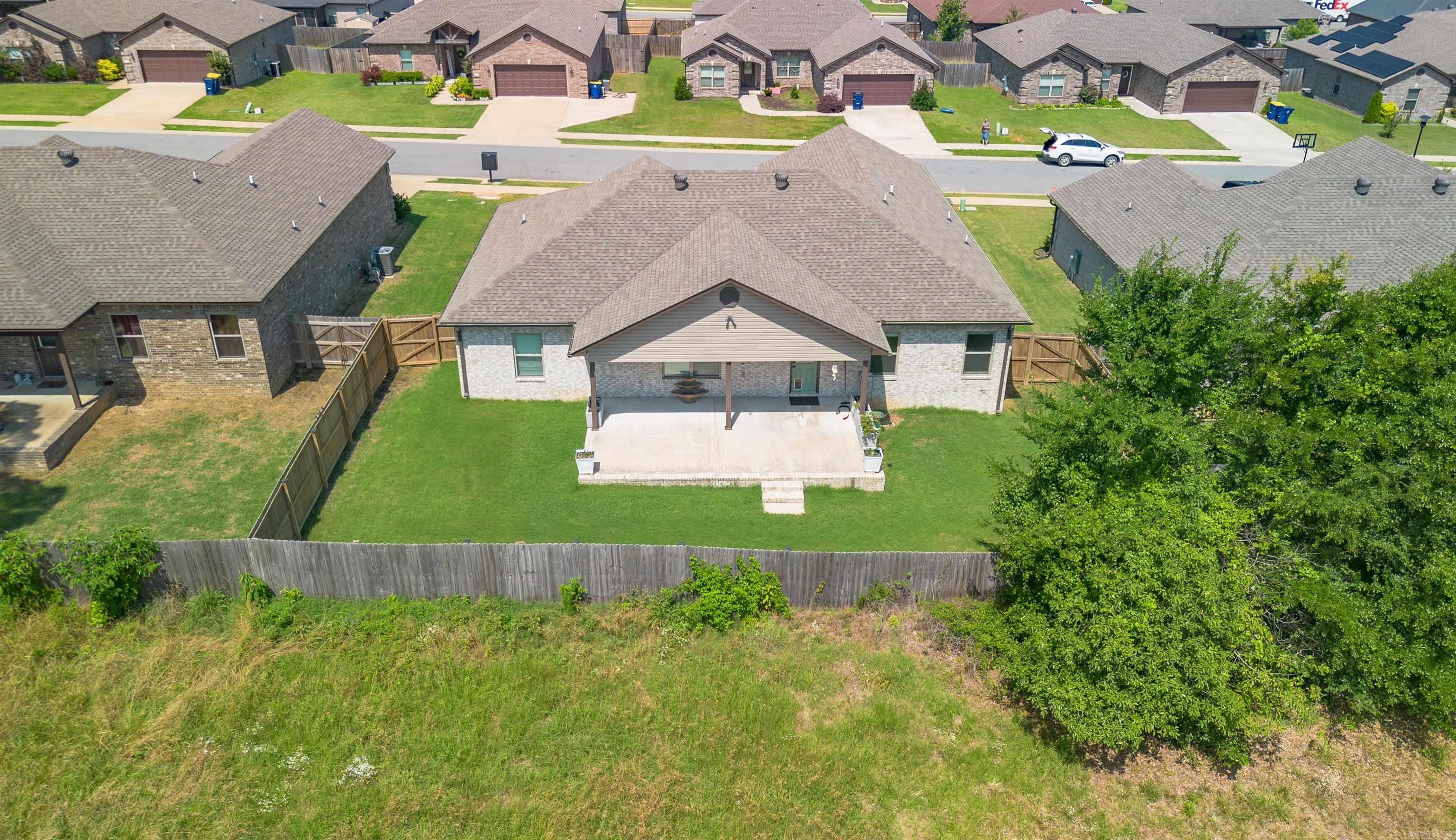 HERITAGE MEADOWS - Residential